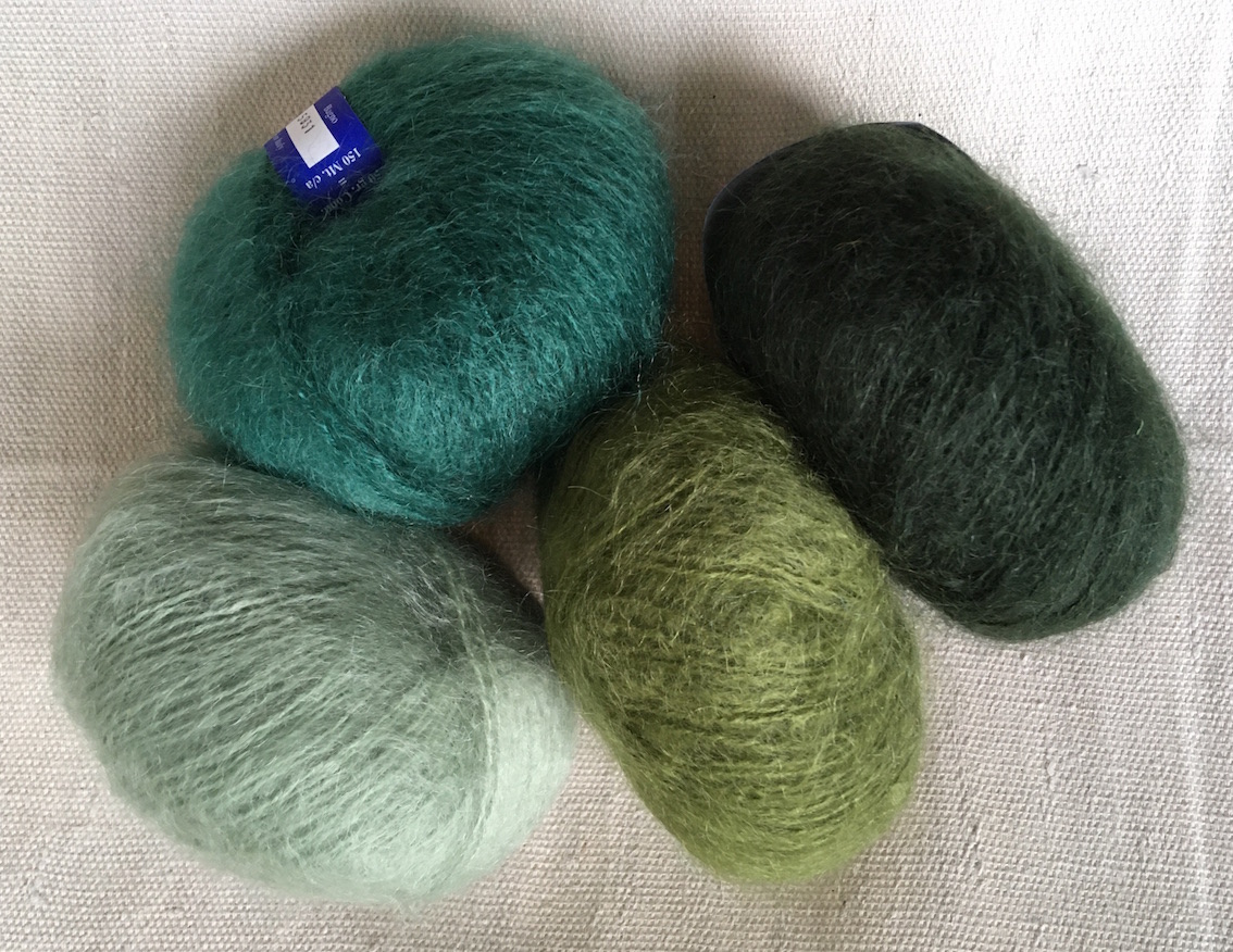 Pelote Campolmi 50% laine et 50% mohair, aiguilles n° 6 - Fils à