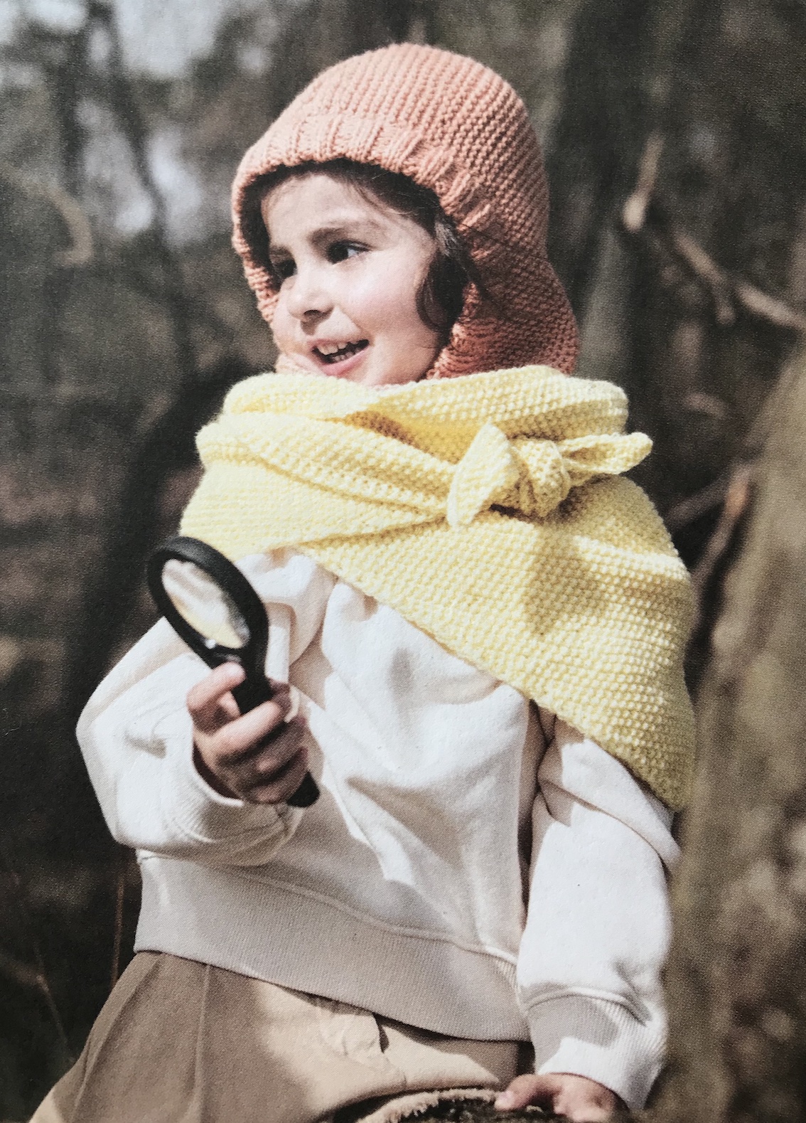 Cagoule et foulard de scout dans un catalogue Rico Design - Kits à