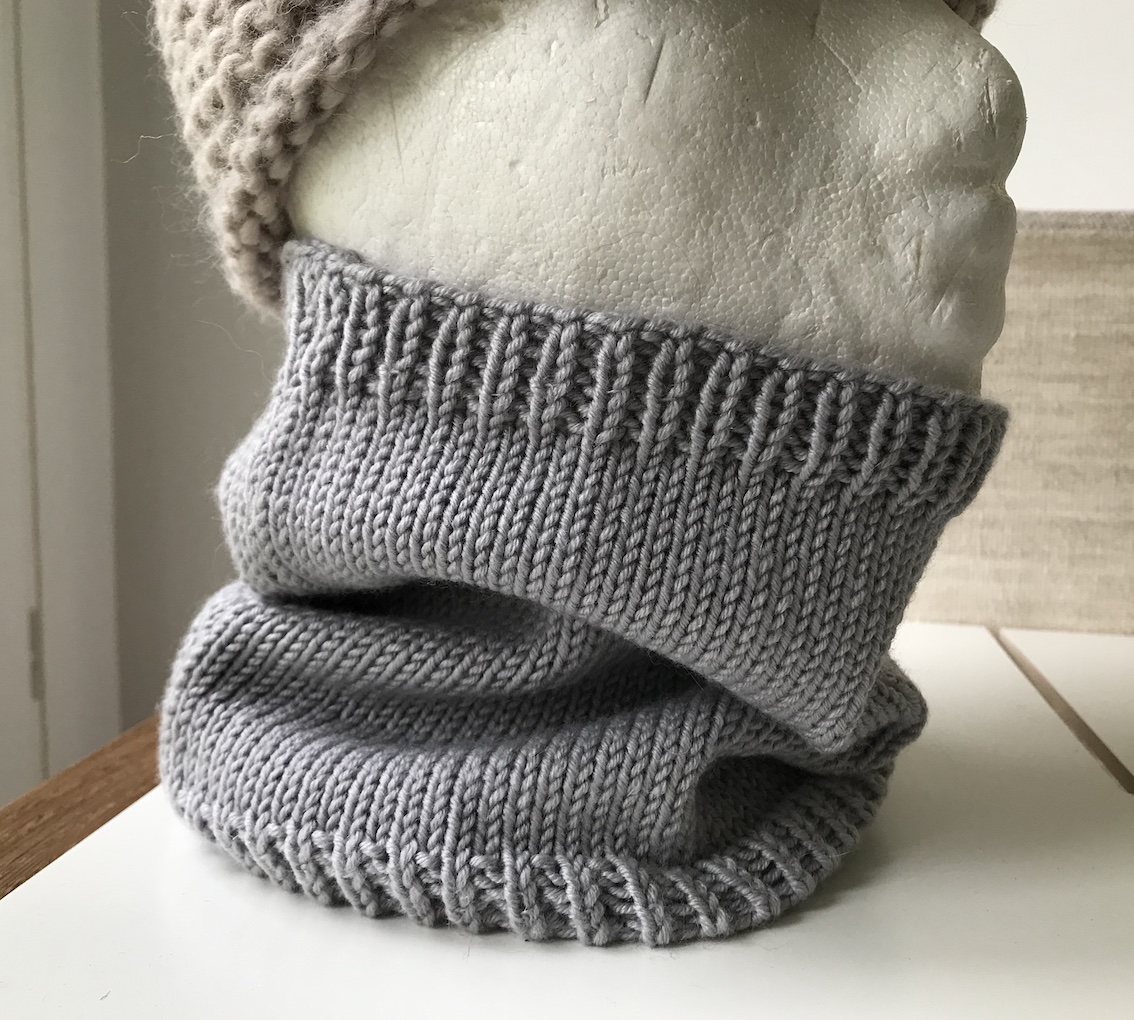 taupe bleu gris