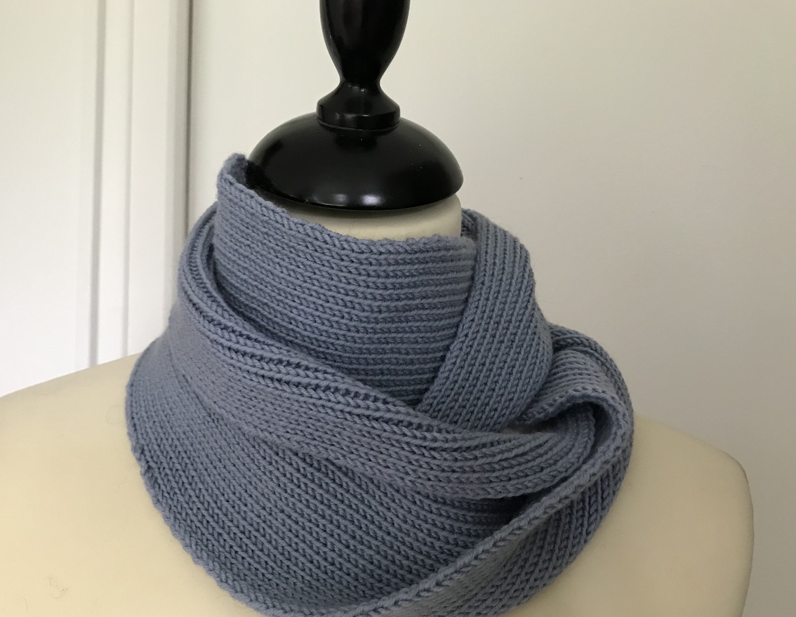 snood bleu clair