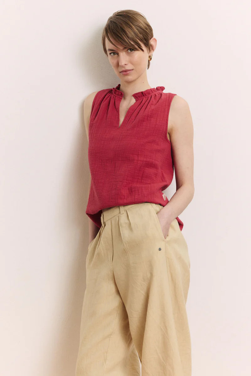 Blouse-Lauraa-garnet-red-coton-biologique-Tranquillo04