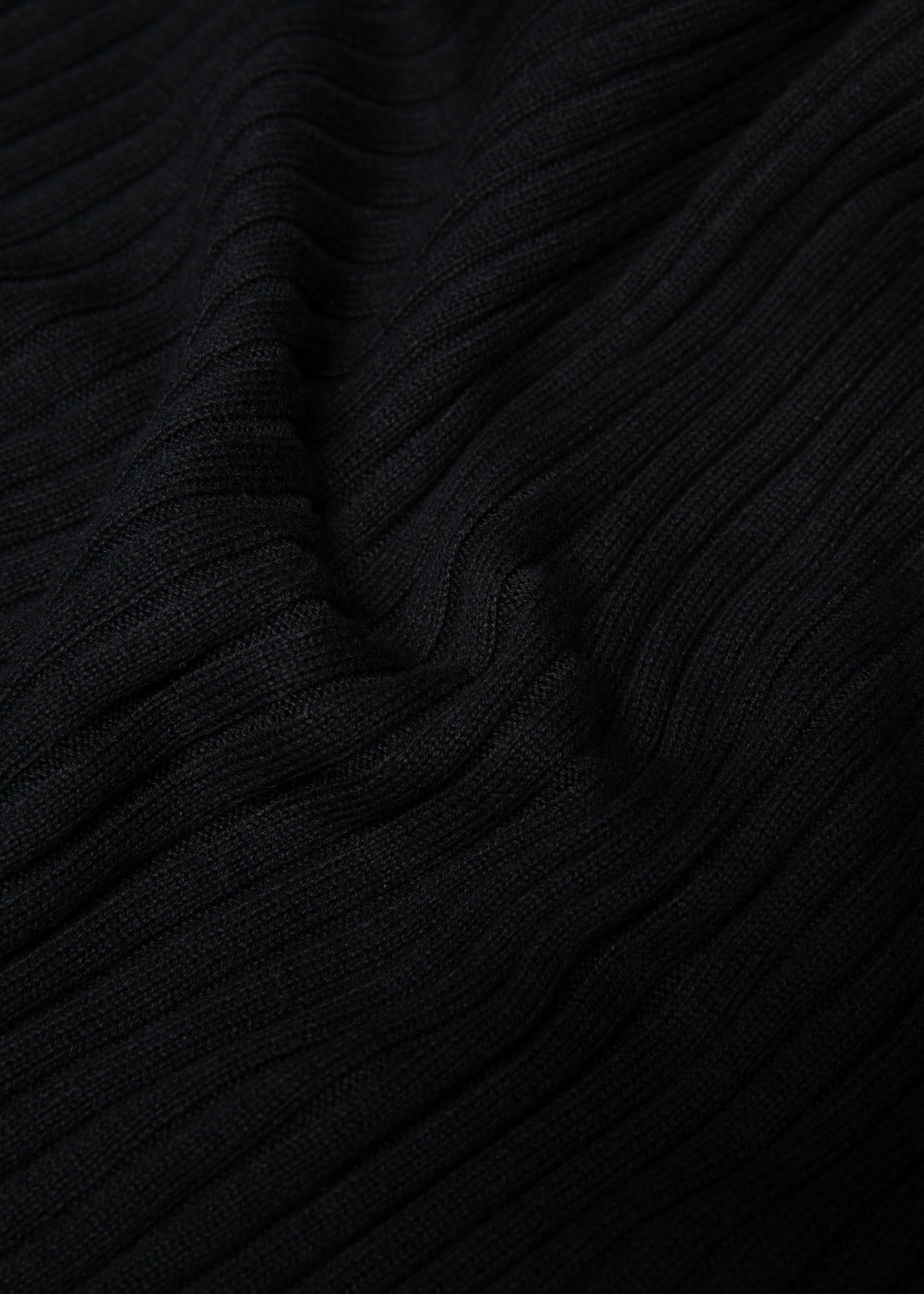 Cardigan-picnic-friend-elegant-lady-in-black-black-coton-biologique-tencel-lyocell-Blutsgeschwister02