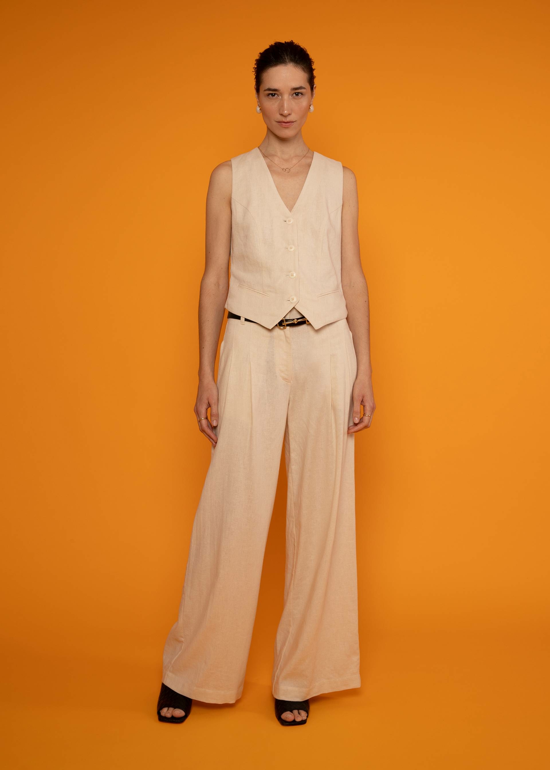 Pantalon-la-legerete-de-marlene-summer-breeze-beige-lin-viscose-ecovero-Blutsgeschwister04