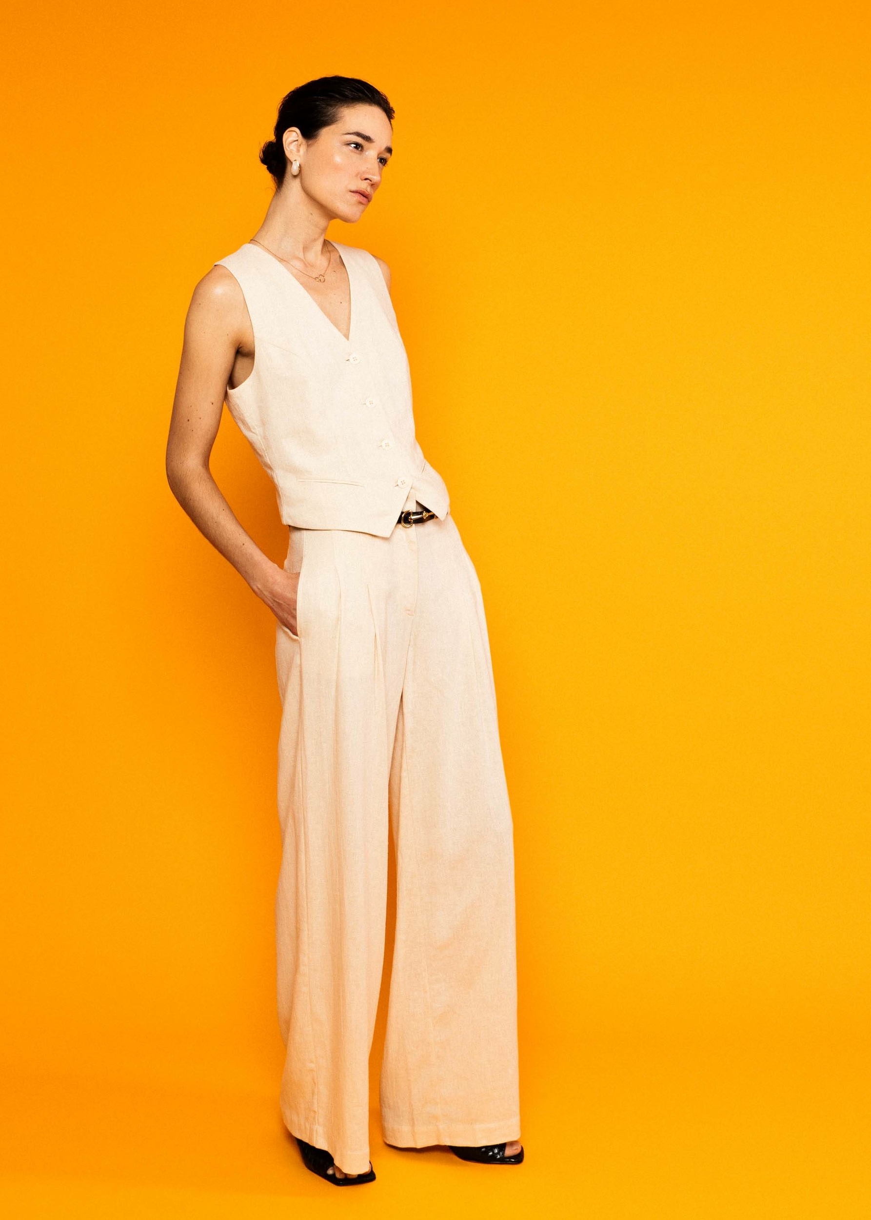 Pantalon-la-legerete-de-marlene-summer-breeze-beige-lin-viscose-ecovero-Blutsgeschwister06