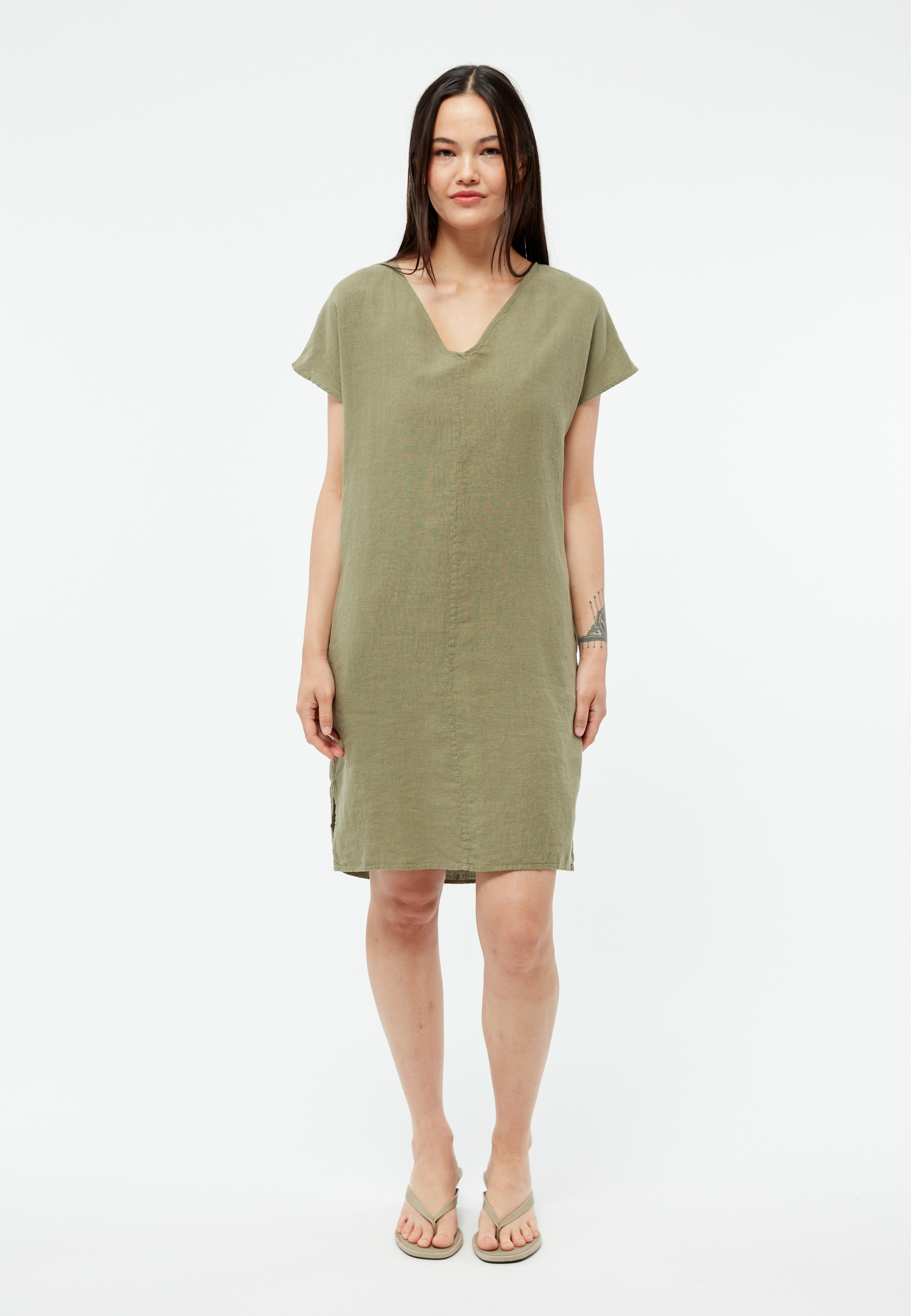 Robe-Mabel-Faded-Olive-lin-Givn01