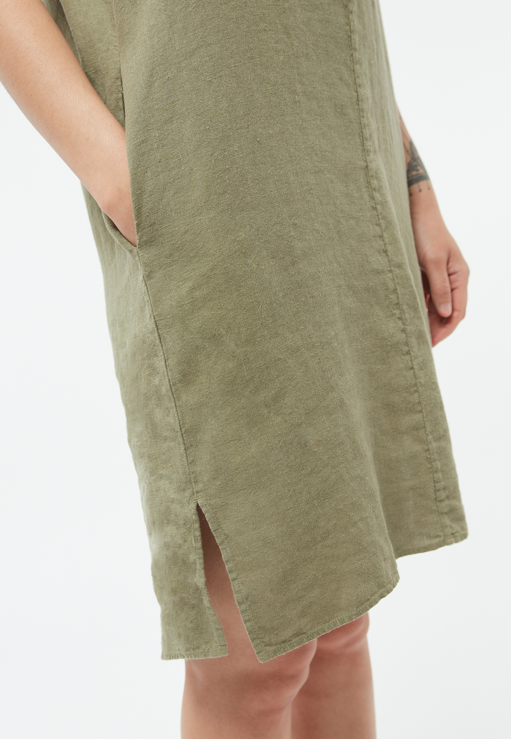 Robe-Mabel-Faded-Olive-lin-Givn04