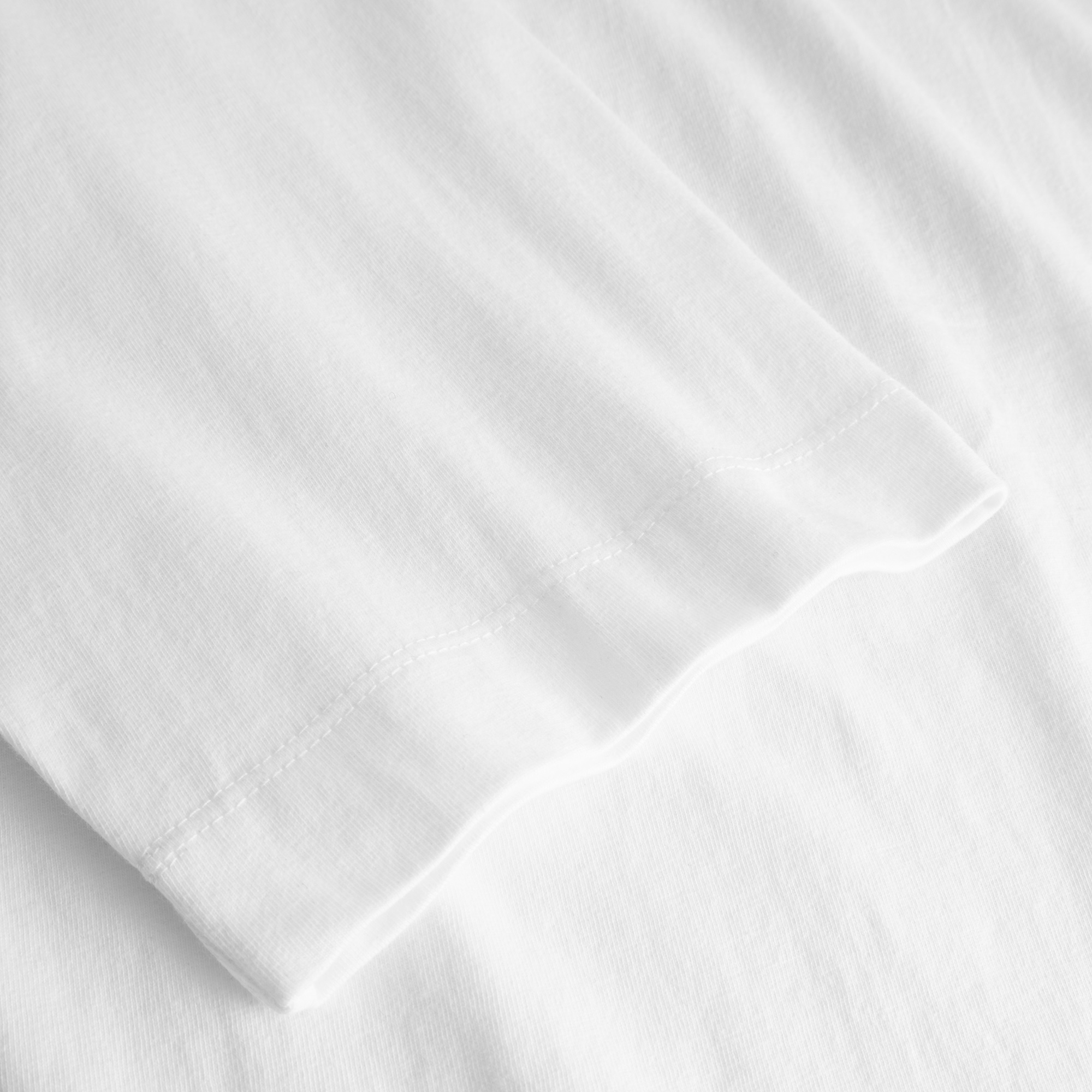 T-shirt-Vadstena-Indestructible-blanc-coton-biologique-Dedicated04