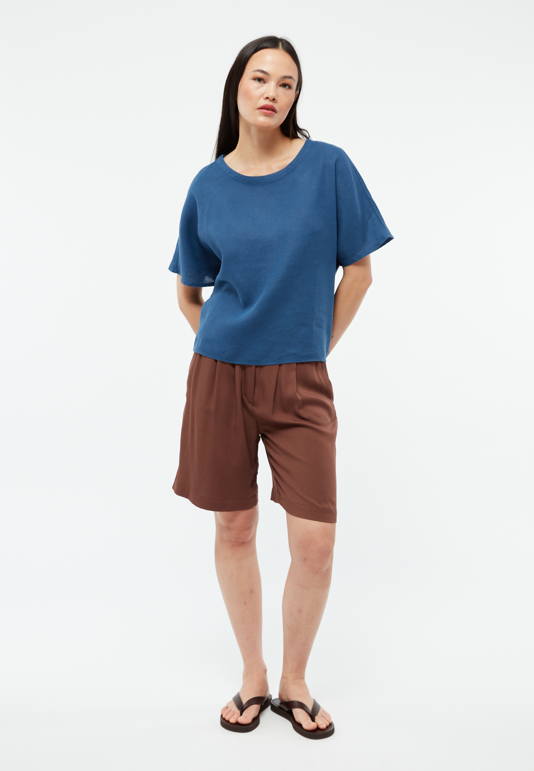 Blouse-Pina-Blazing-blue-lin-Givn04