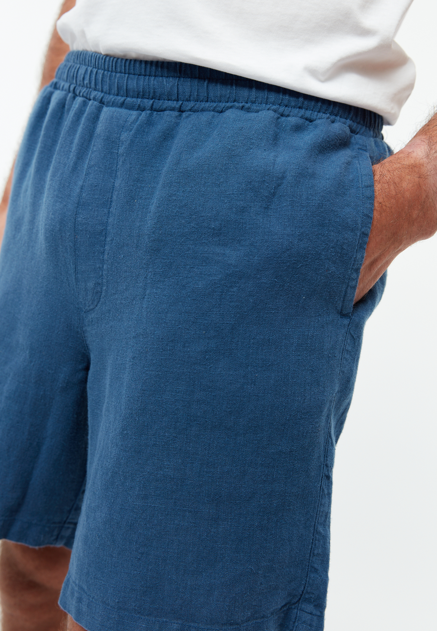 Short-Laurin-Blazing-Blue-lin-Givn01