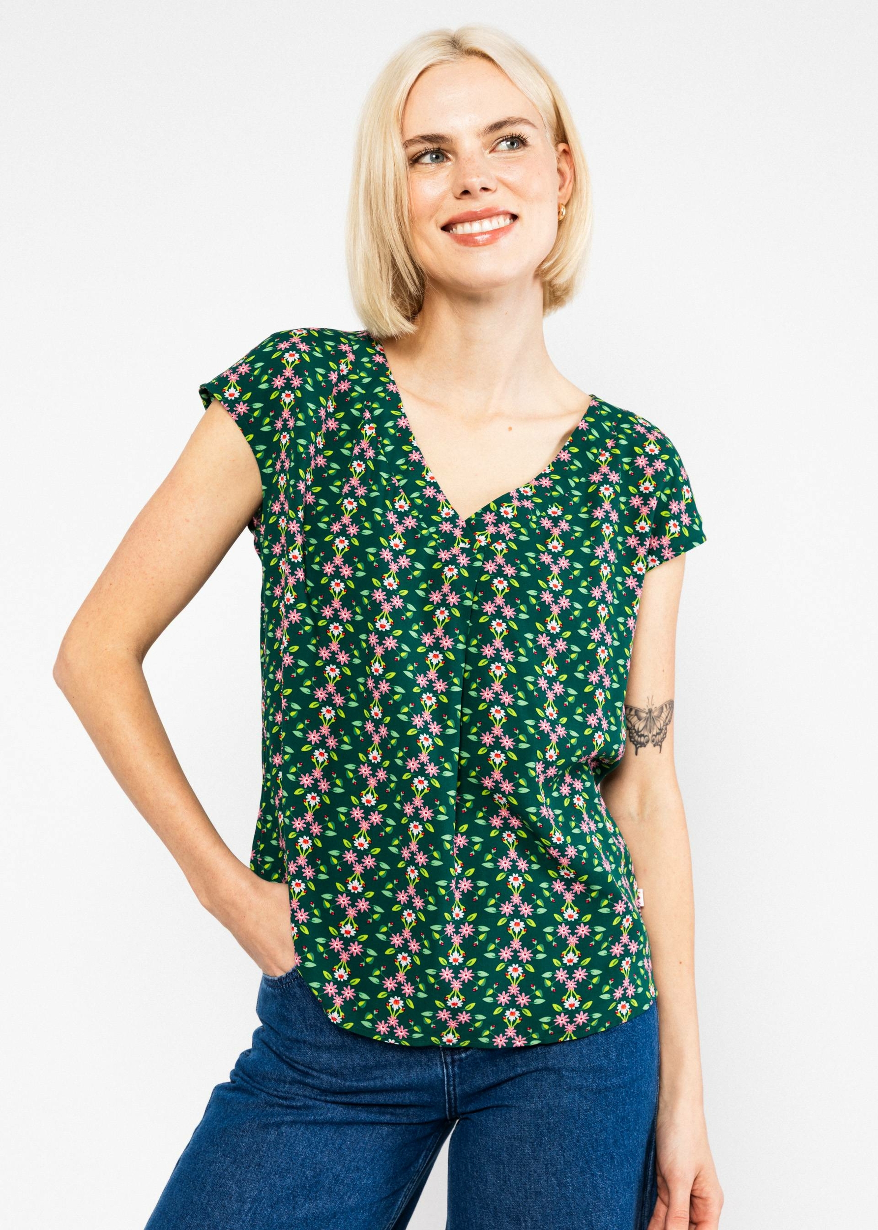 Blouse-Liberty-maniac-scandi-soiree-viscose-ecovero-Blutsgeschwister01