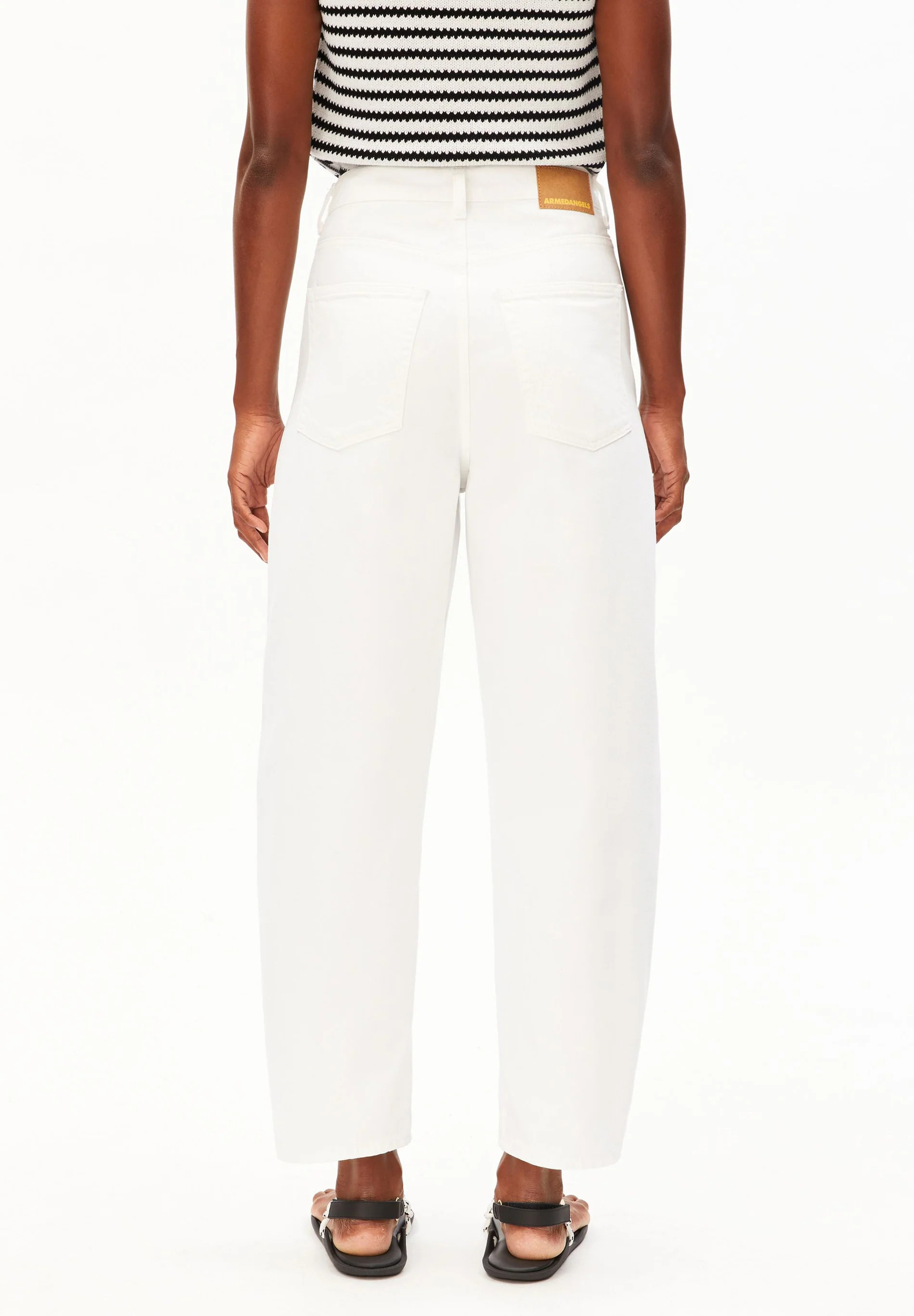 Jeans-Baarly-white-coton-recyclé-Armed-Angels02