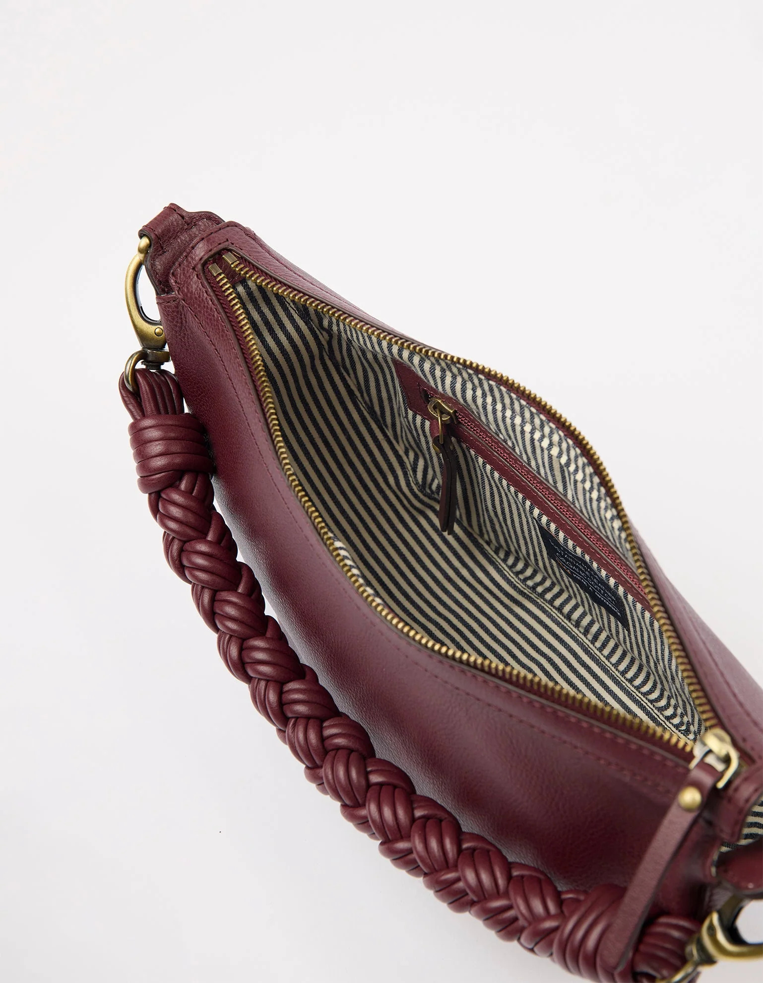 Sac-Leo-twisted-handle-dark-cherry-soft-grain-leather-O-my-Bag12