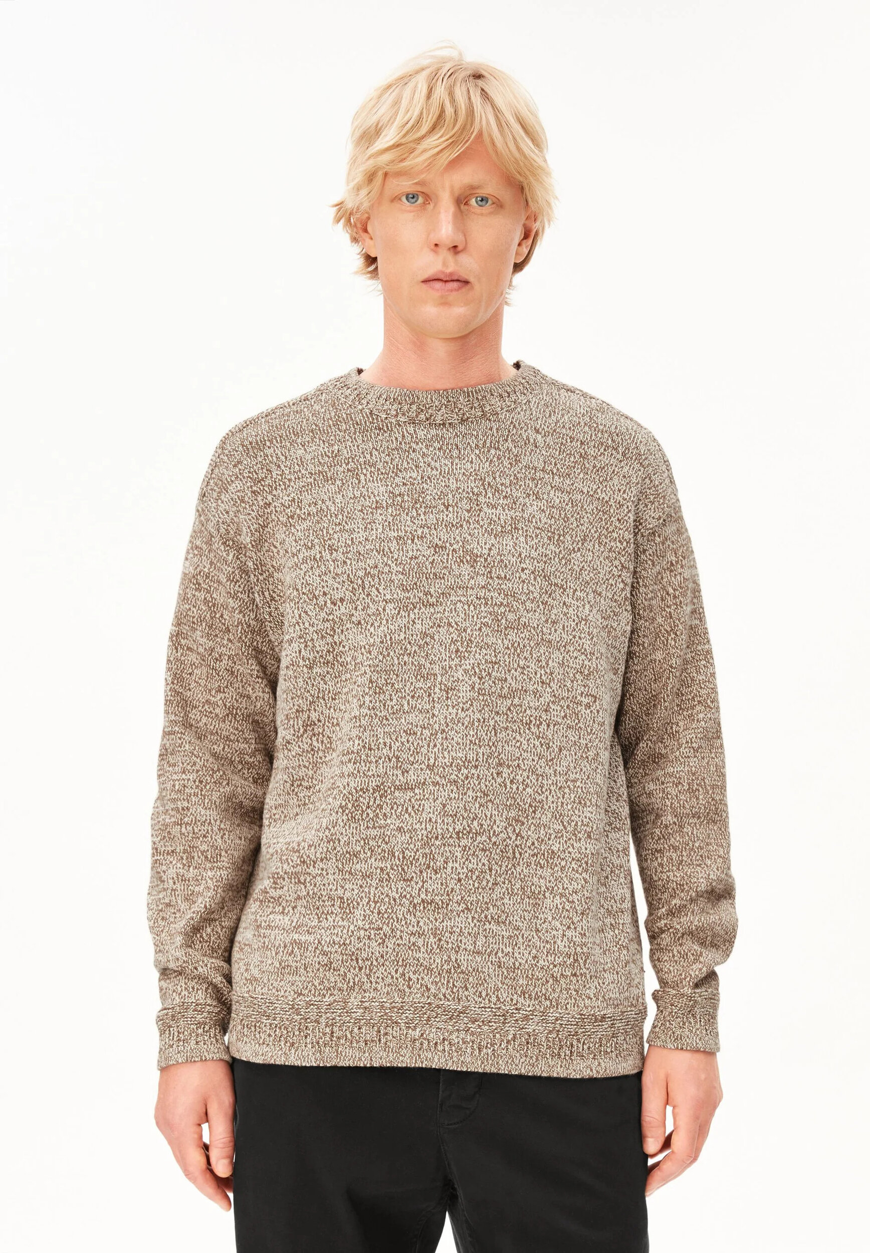 Pull-Mouline-amberwood-oatmilk-coton-biologique-Armed-Angels01
