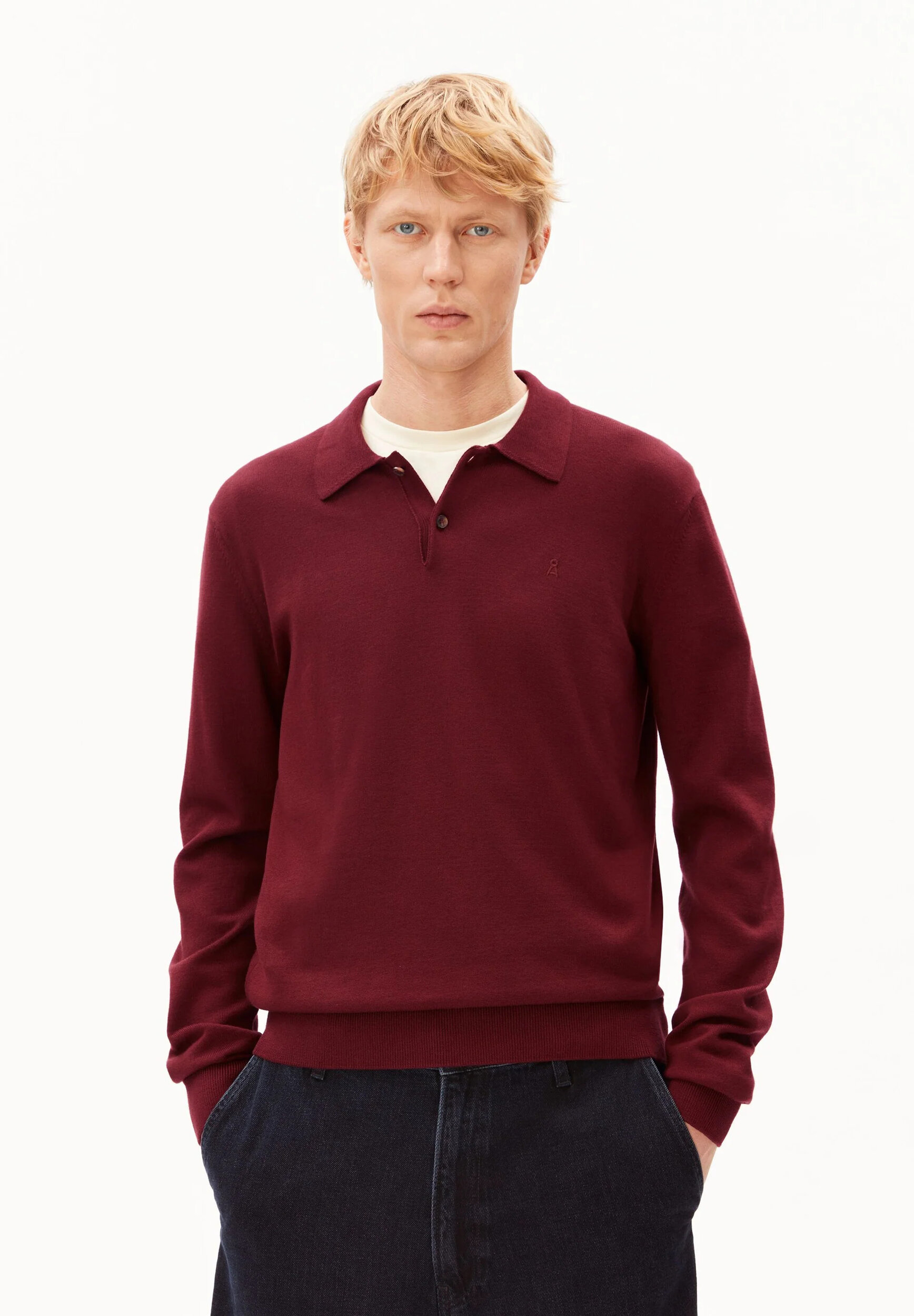 Pull-polo-Boris-velvet-red-coton-biologique-Armed-Angels01