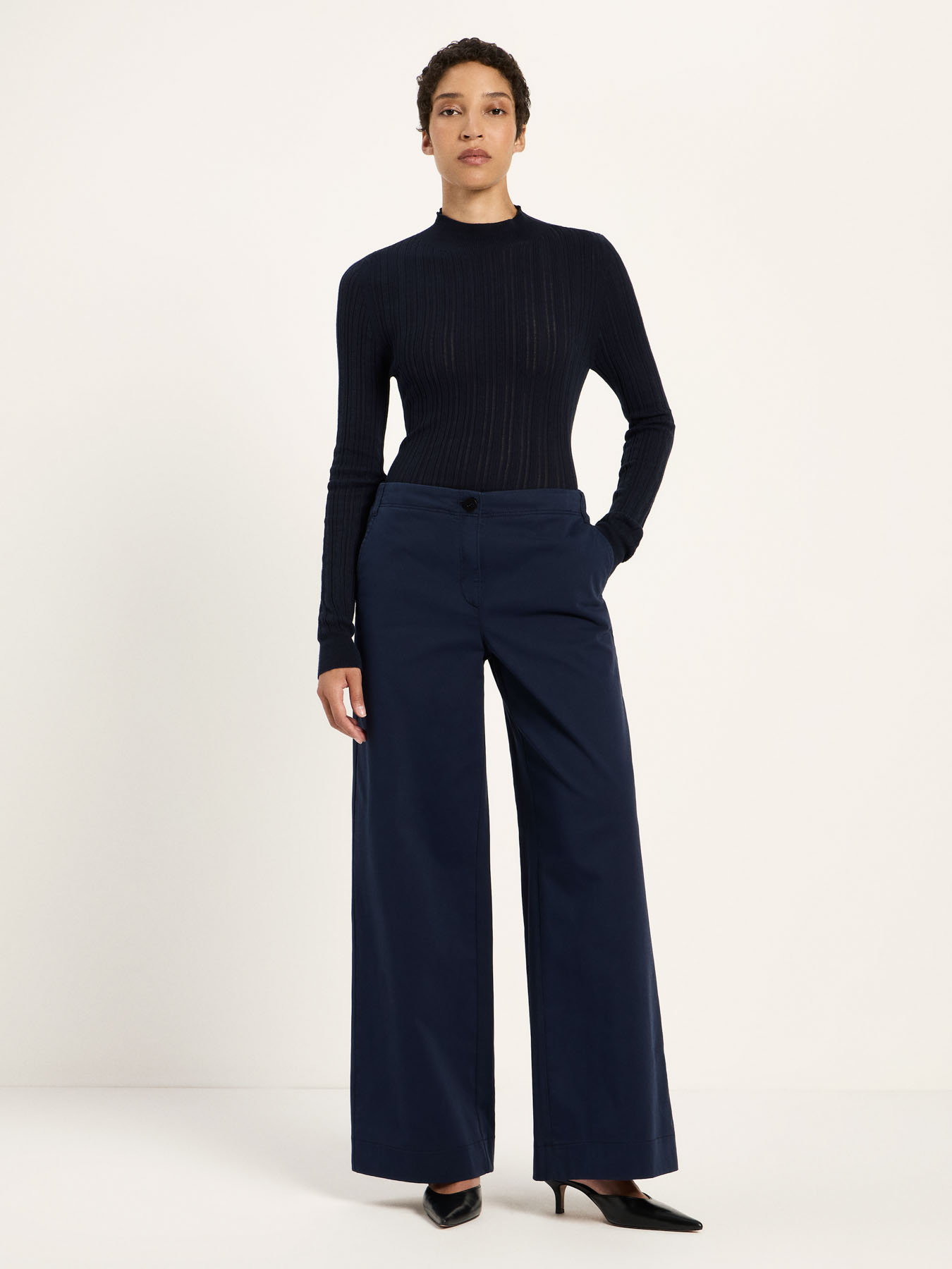 Pantalon-Beth-Hose-mit-weitem-Bein-midnight-coton-biologique-Lanius01