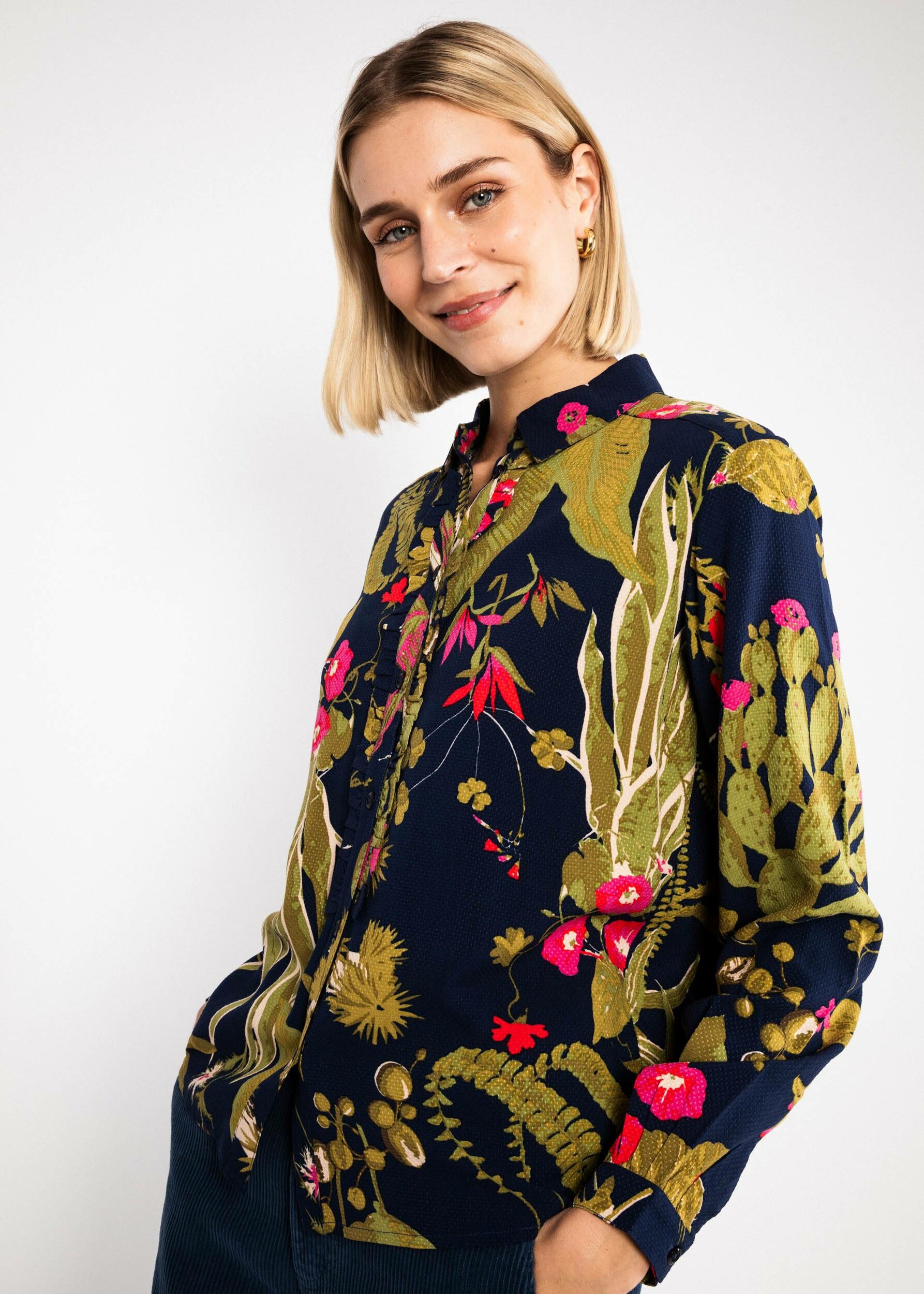 Chemisier-Ela-voila-bleu-western-romance-viscose-ecovero-Blutsgeschwister05