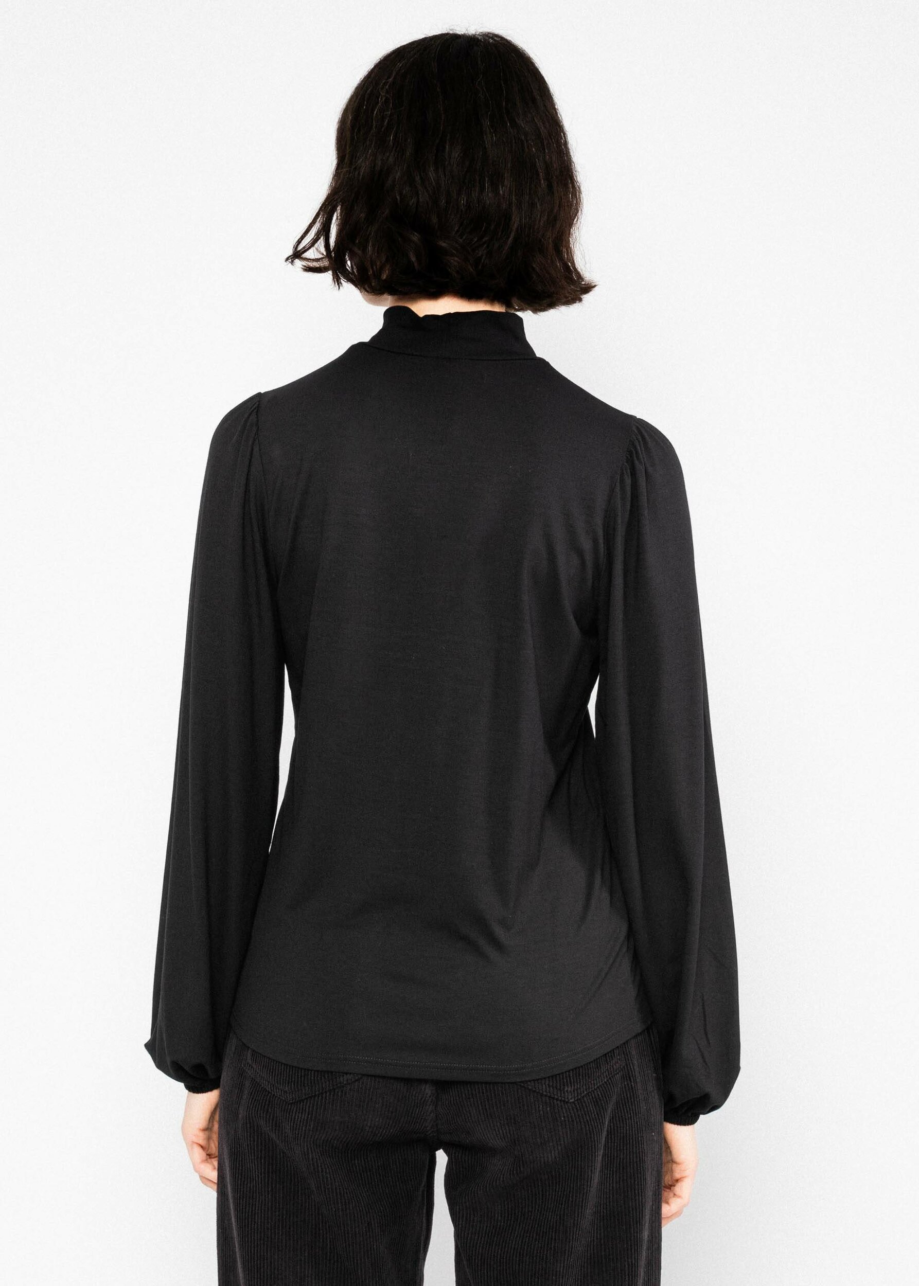 Sous-pull-lonely-lips-angel-noir-viscose-ecovero-Blutsgeschwister03