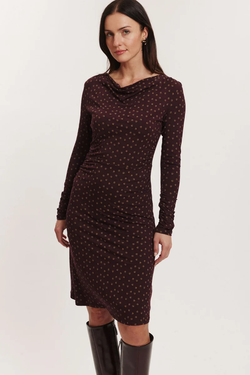 Robe-Junee-burgundy-sun-viscose-ecovero-Tranquillo01