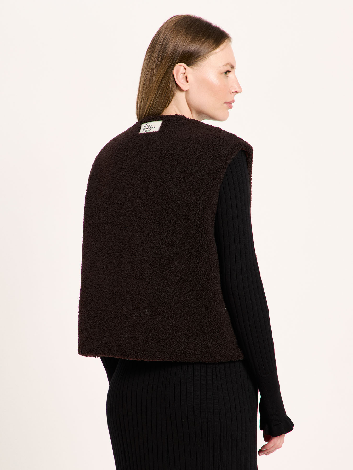 Veste-Begonia-Wende-Weste-polyester-recycle-bitter-chocolate-Lanius02