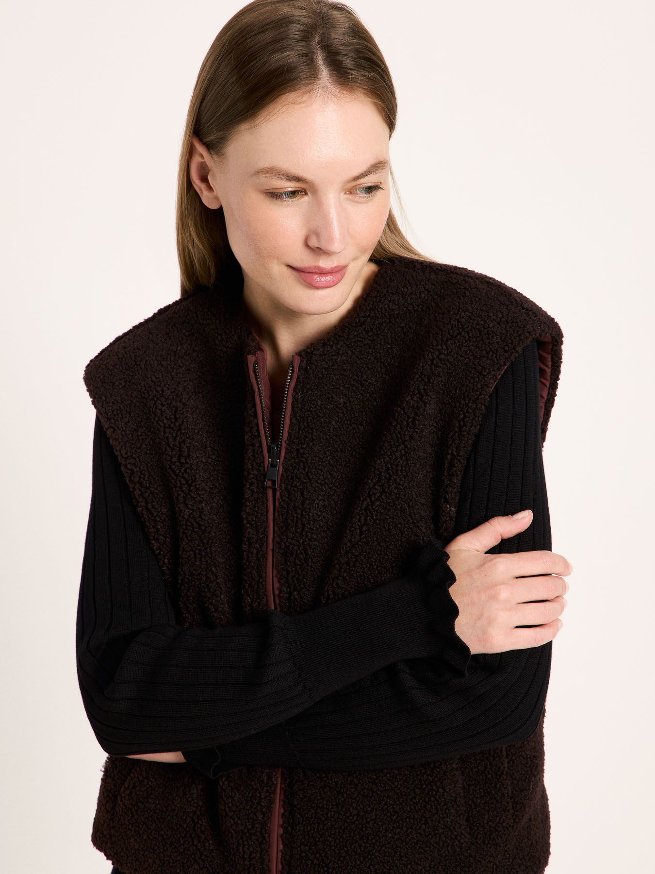Veste-Begonia-Wende-Weste-polyester-recycle-bitter-chocolate-Lanius03