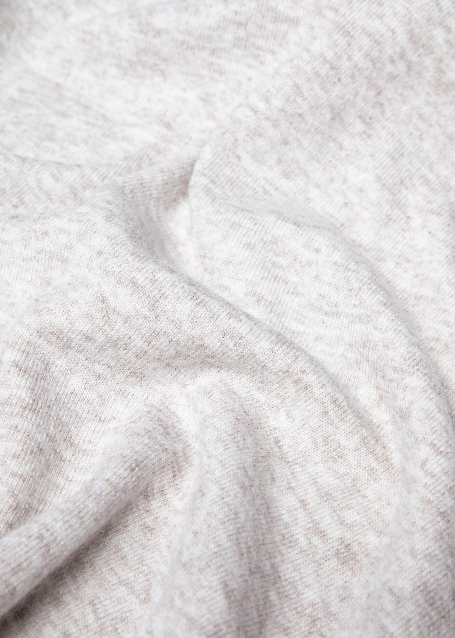 Pull-Feeling-Fancy-driftwoog-glow-melange-beige-laine-Acetate-Naia-Renew-Blutsgeschwister02