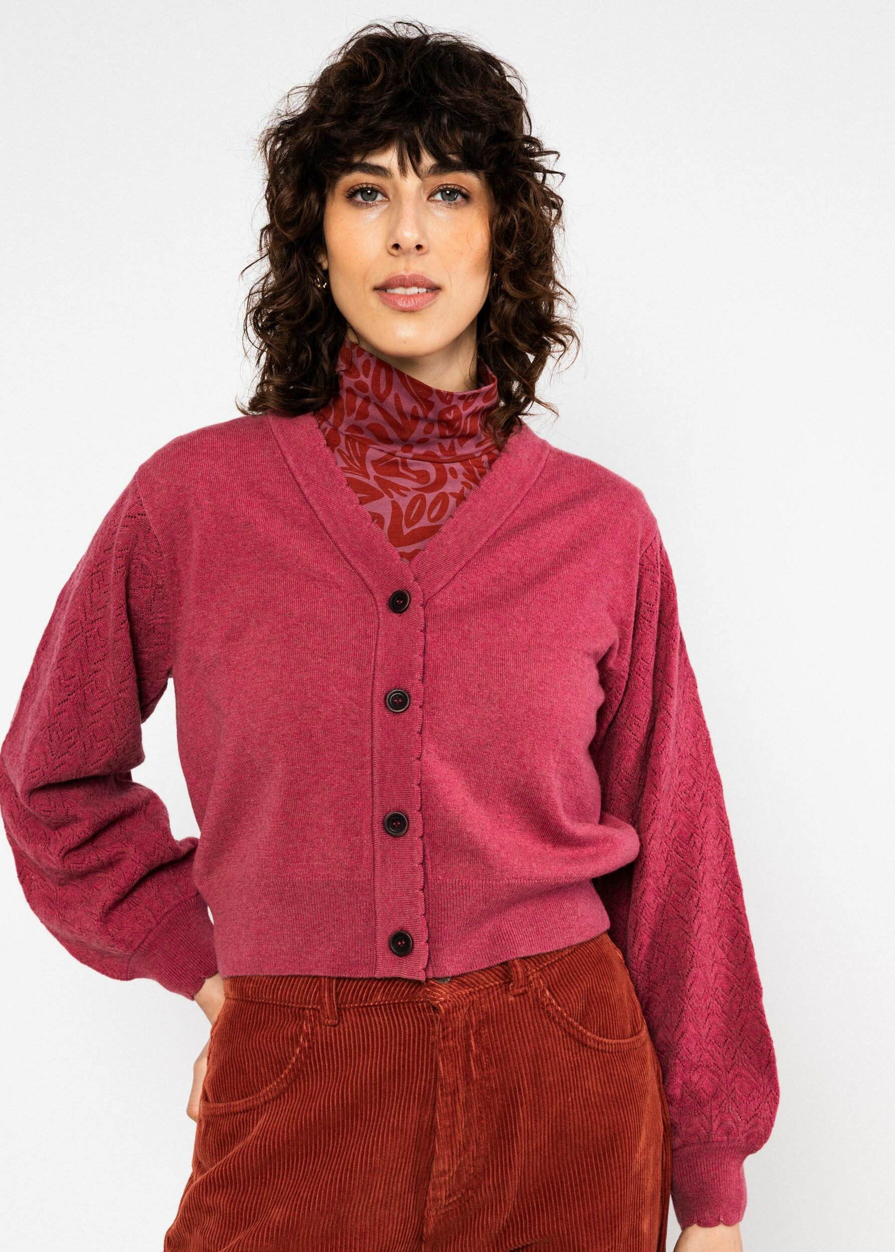 Cardigan-Friend-Of-Mine-dusty-bloom-melange-pink-laine-Acetate-Naia-Renew-Blutsgeschwister01