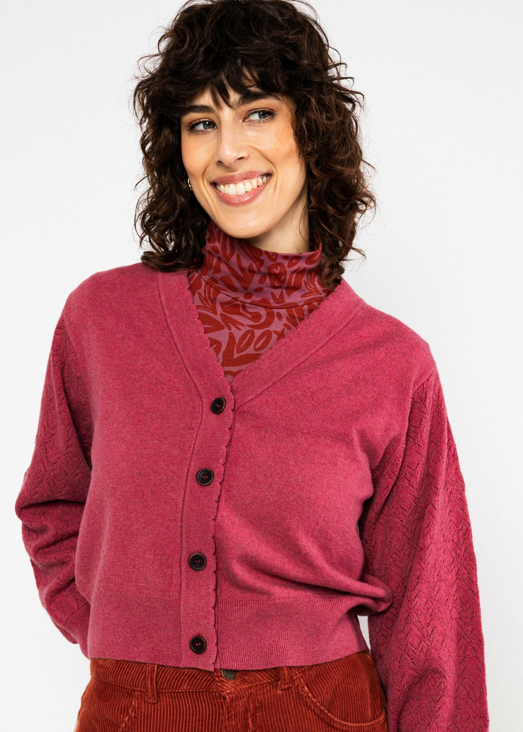 Cardigan-Friend-Of-Mine-dusty-bloom-melange-pink-laine-Acetate-Naia-Renew-Blutsgeschwister04