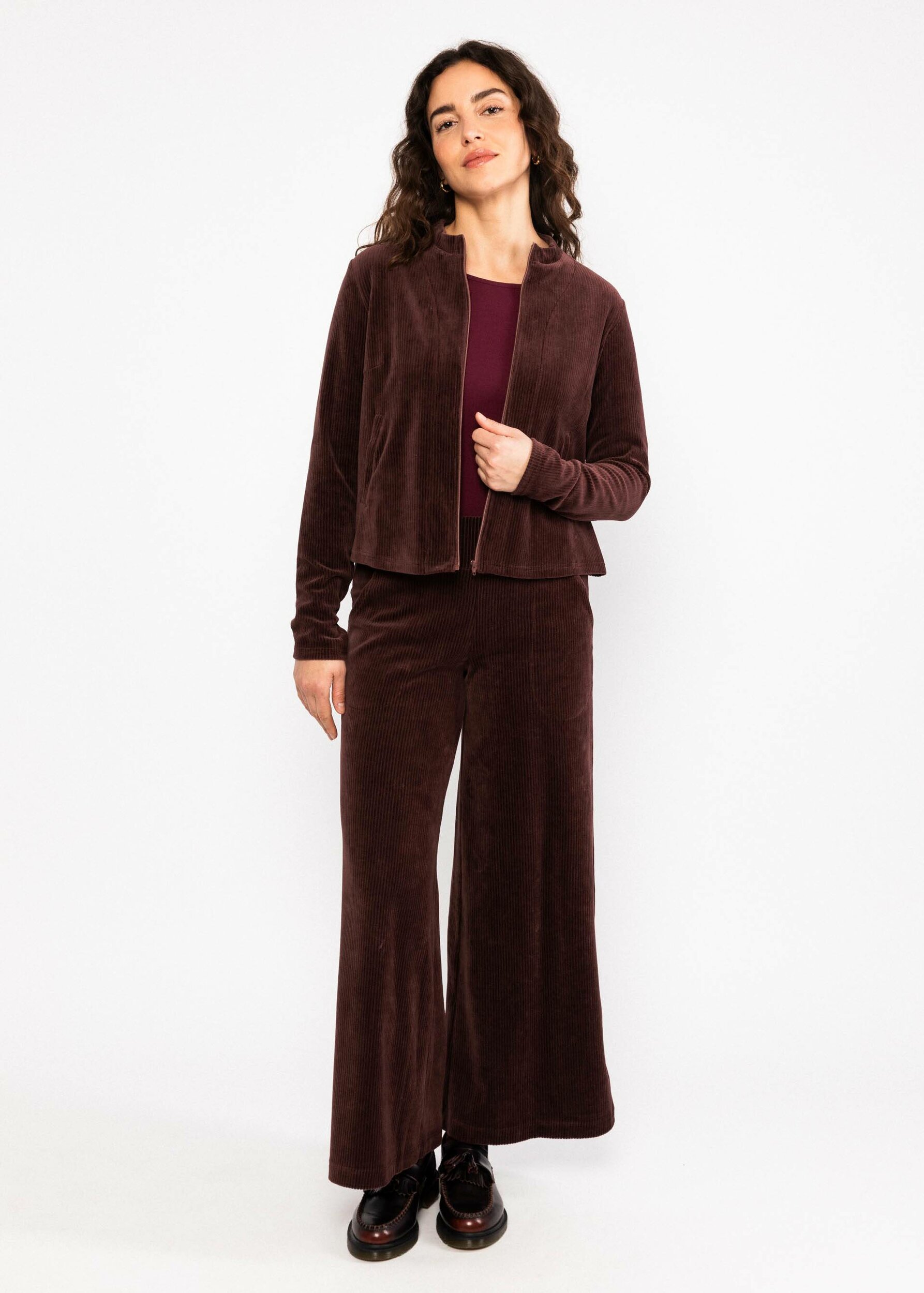 Cardigan-Jolly-zip-up-brown-velours-coton-biologique-polyester-recyclé-blutsgeschwister06