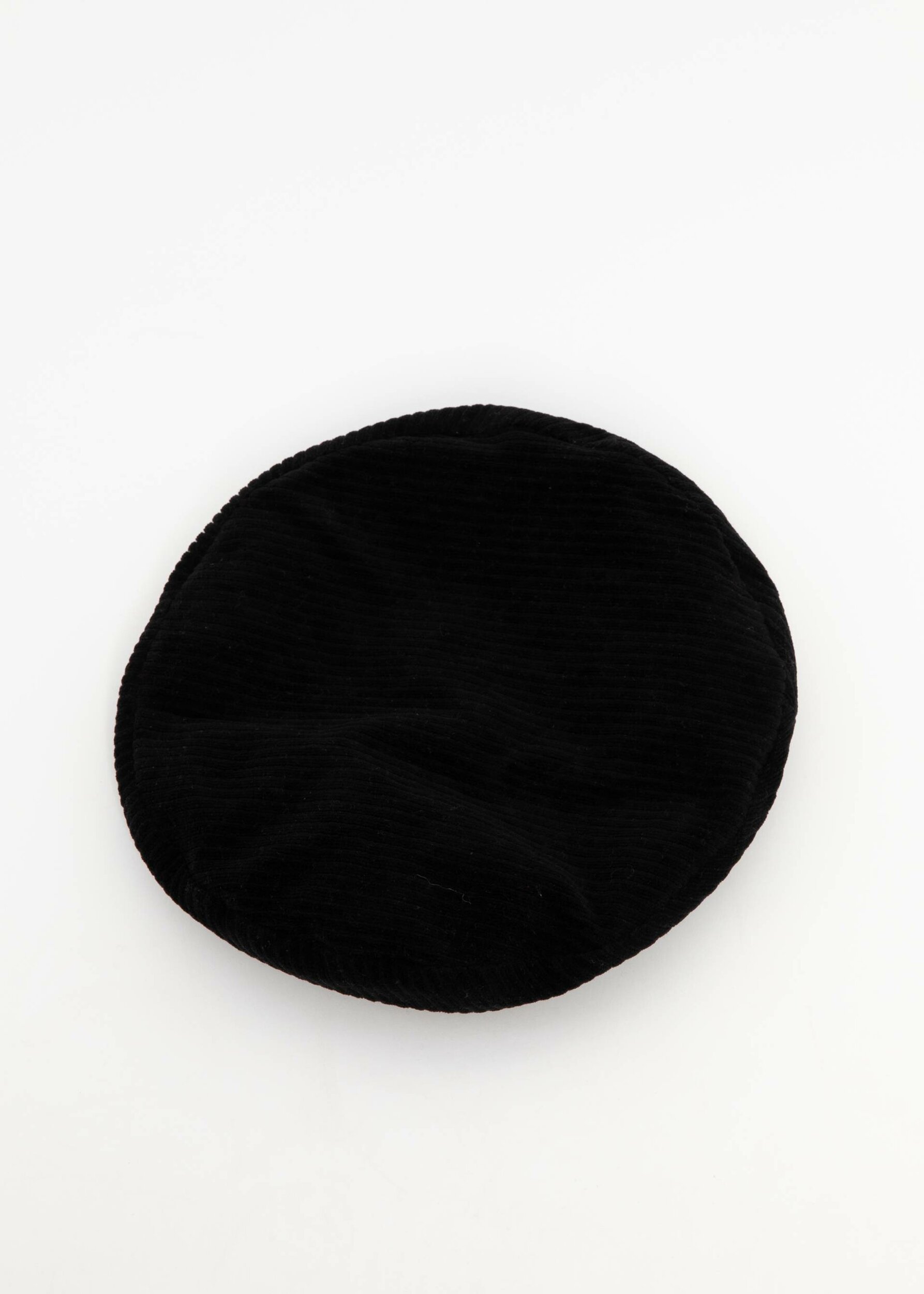 Beret-d-amour-black-velours-coton-biologique-polyester-recyclé-blutsgeschwister04