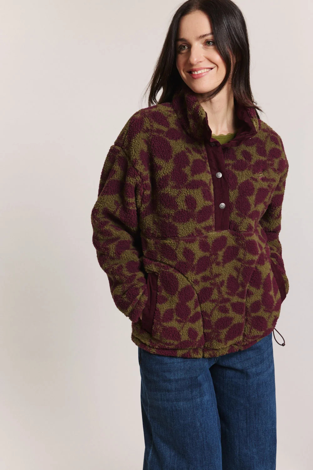 Veste-Jorgaa-fleece-burgundy-botanical-polyester-recycle-Tranquillo01