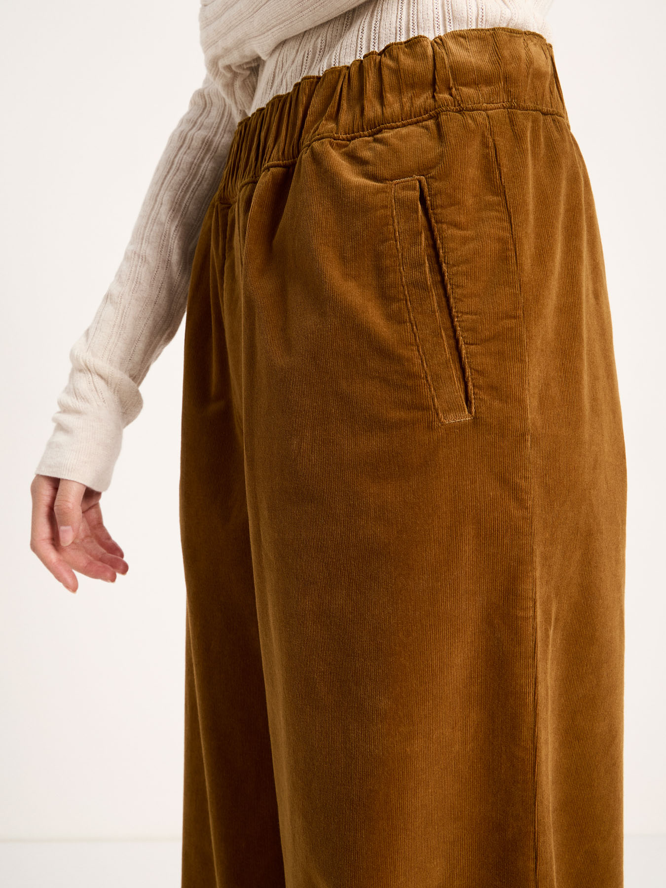 Pantalon-Benoite-Hose-Mit-Weitem-Bein-Bronze-Brown-coton-biologique-Lanius02