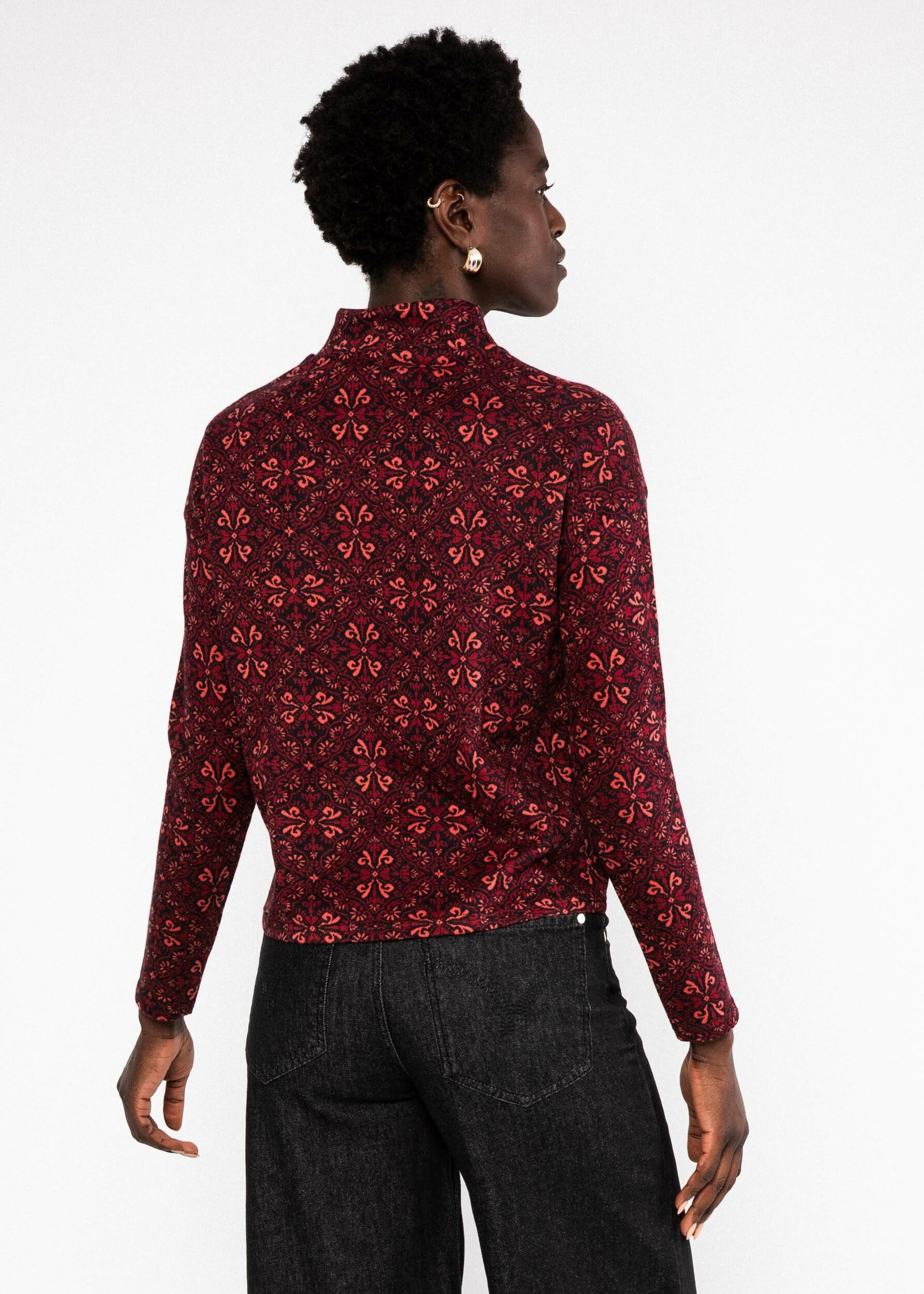 Pull-warm-up-turtle-vienna-art-black-bordeaux-coton-biologique-Blutsgeschwister03