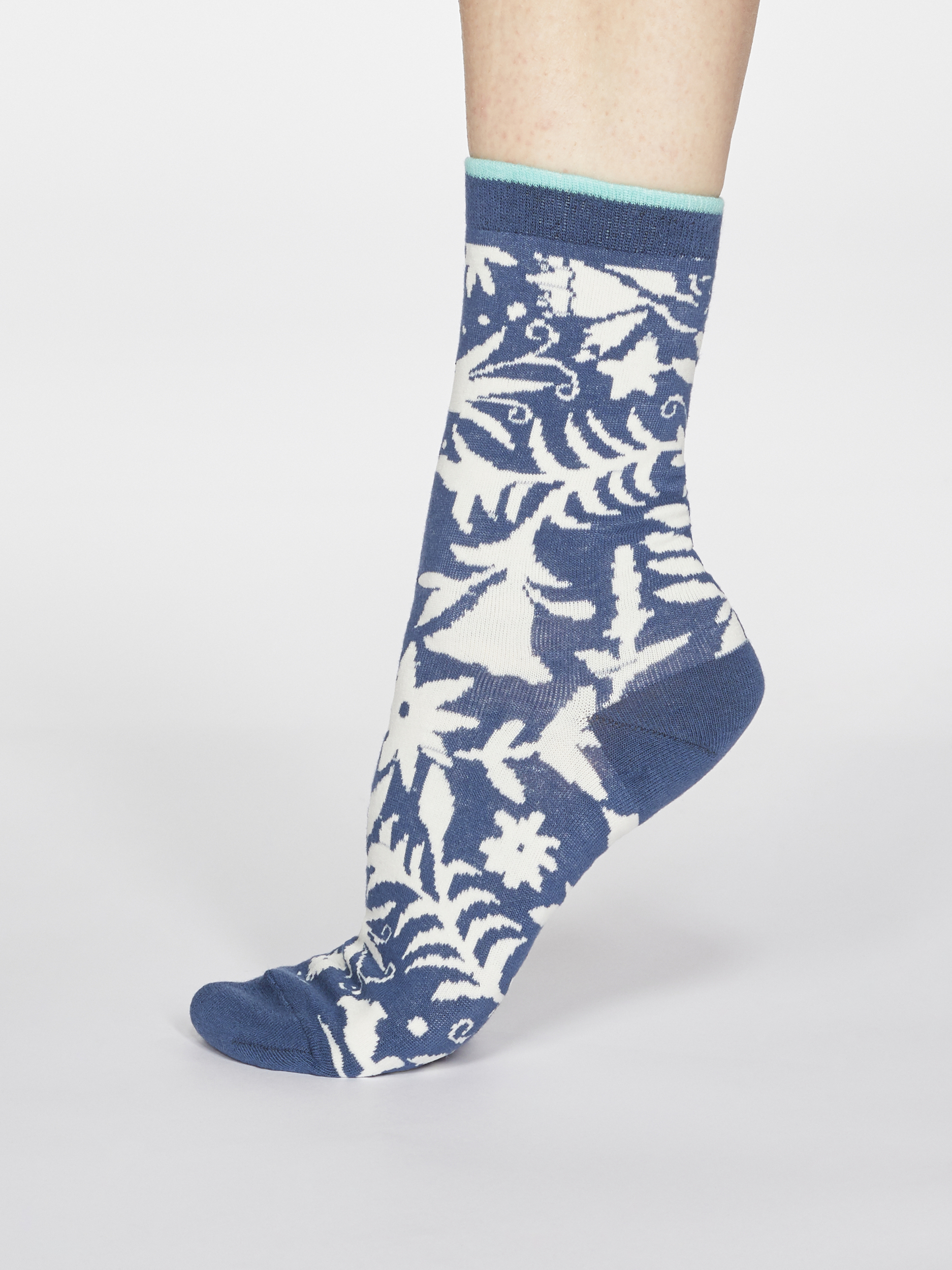 SPW623-POWDER-BLUE--Otomi-Floral-Organic-Cotton-Socks-in-Powder-Blue-1S