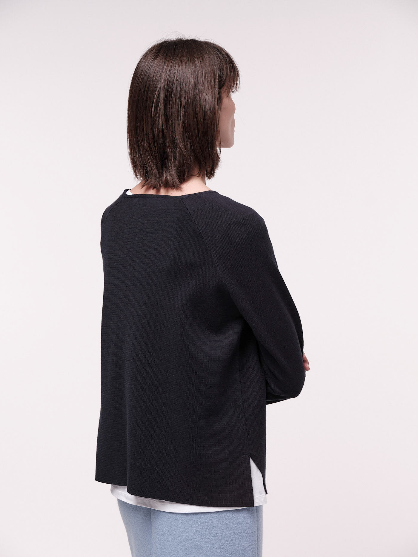 LANIUS_AW21_13015-00_Pullover_midnight_05