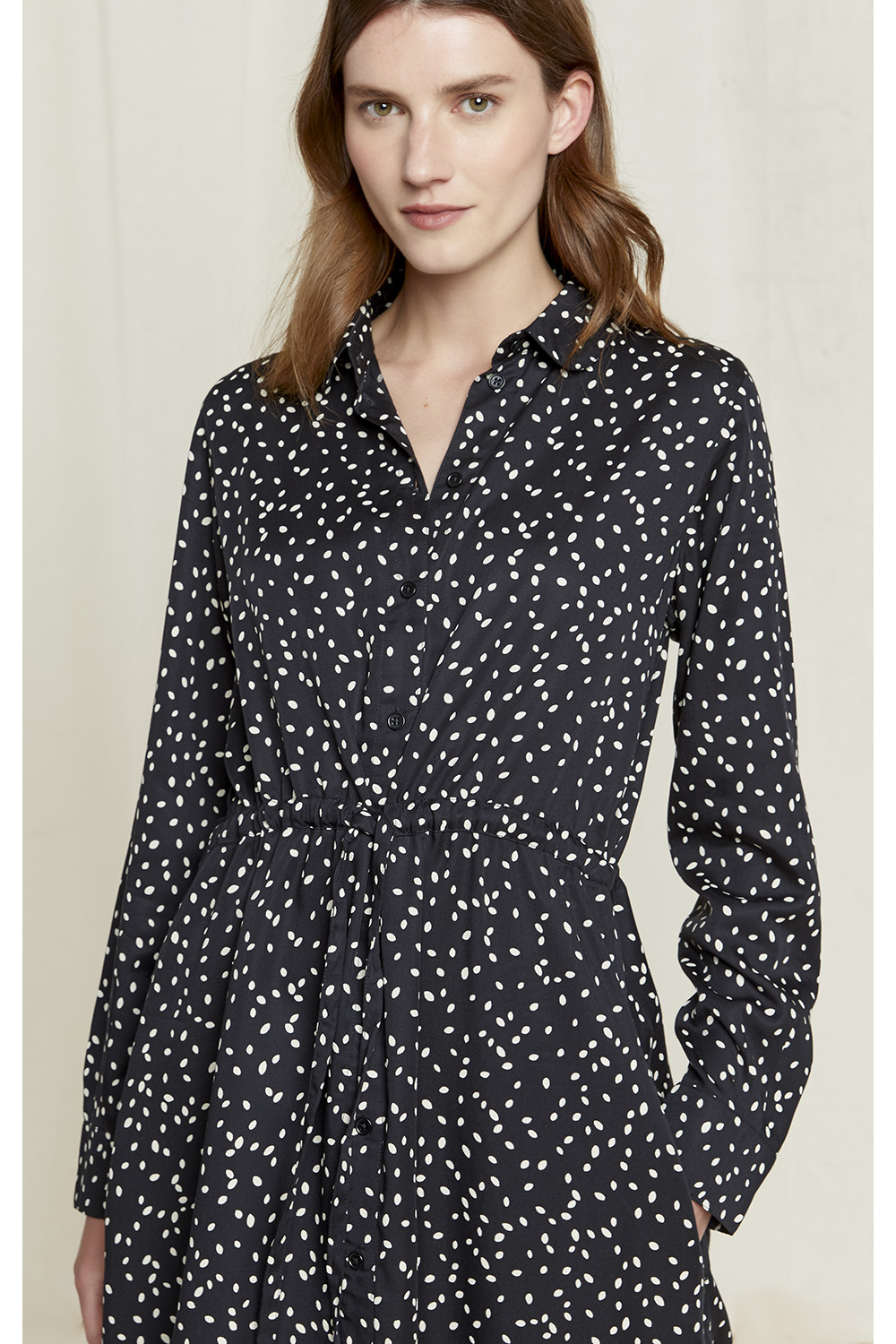 audrey-leaf-print-dress-in-black-d604970d11a3