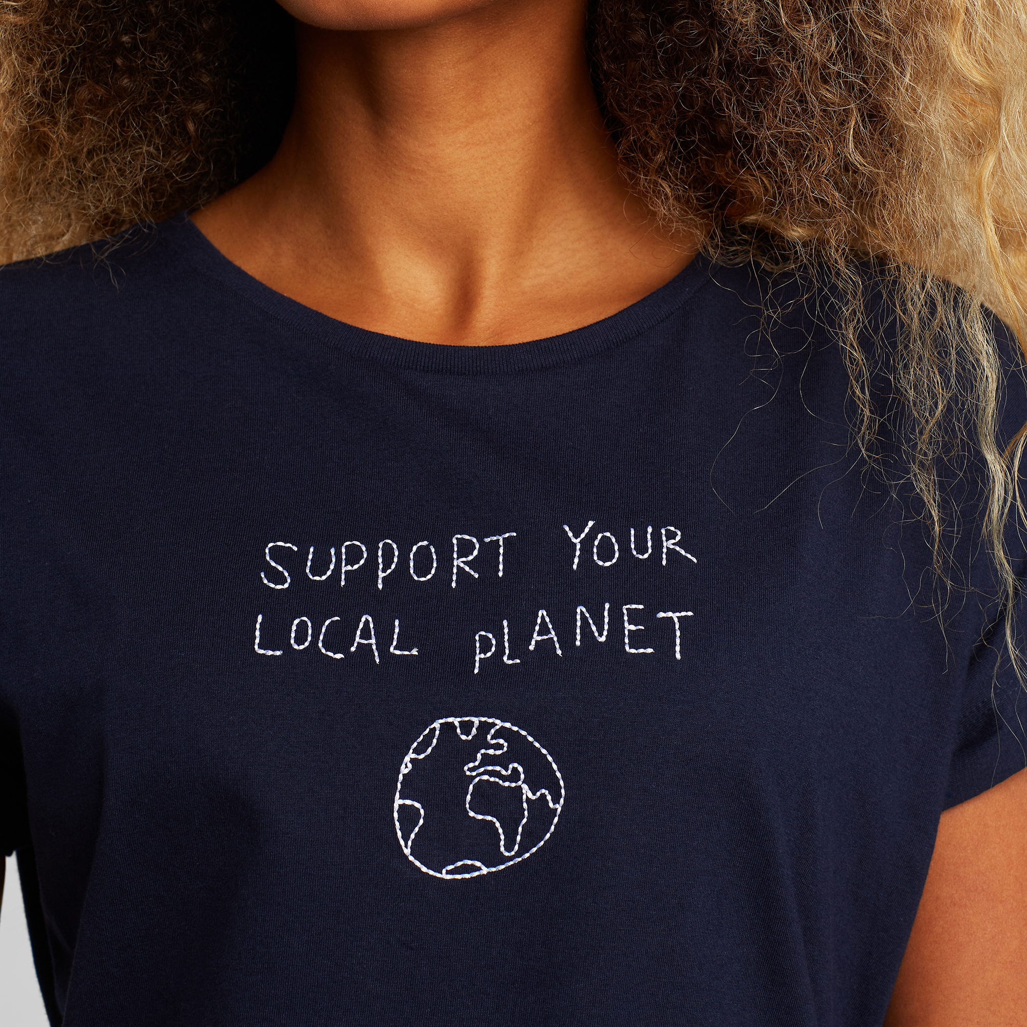 T-shirt Local Planet - Dedicated