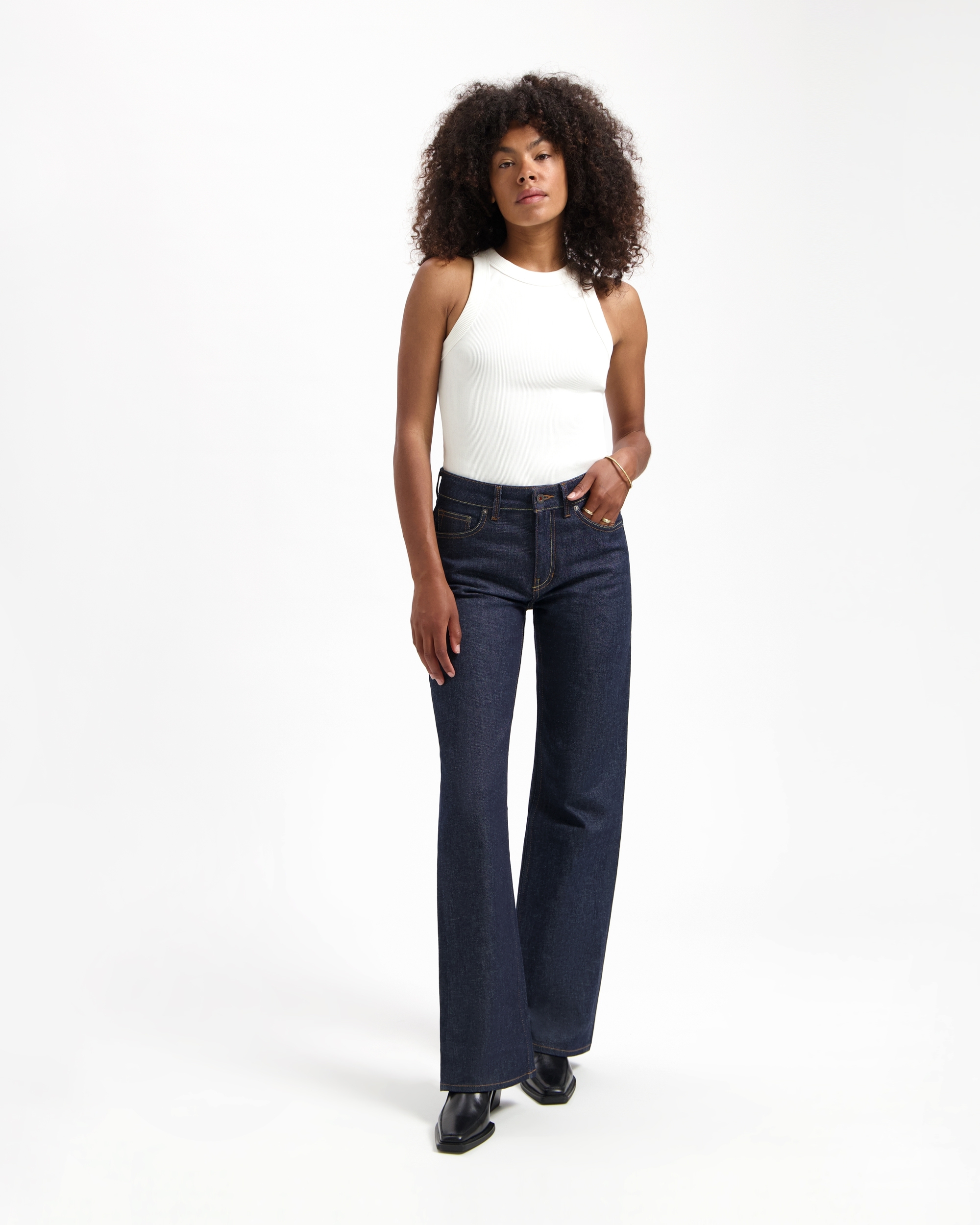 Jeans Lena loose - dry - coton regeneratif - Kuyichi 01