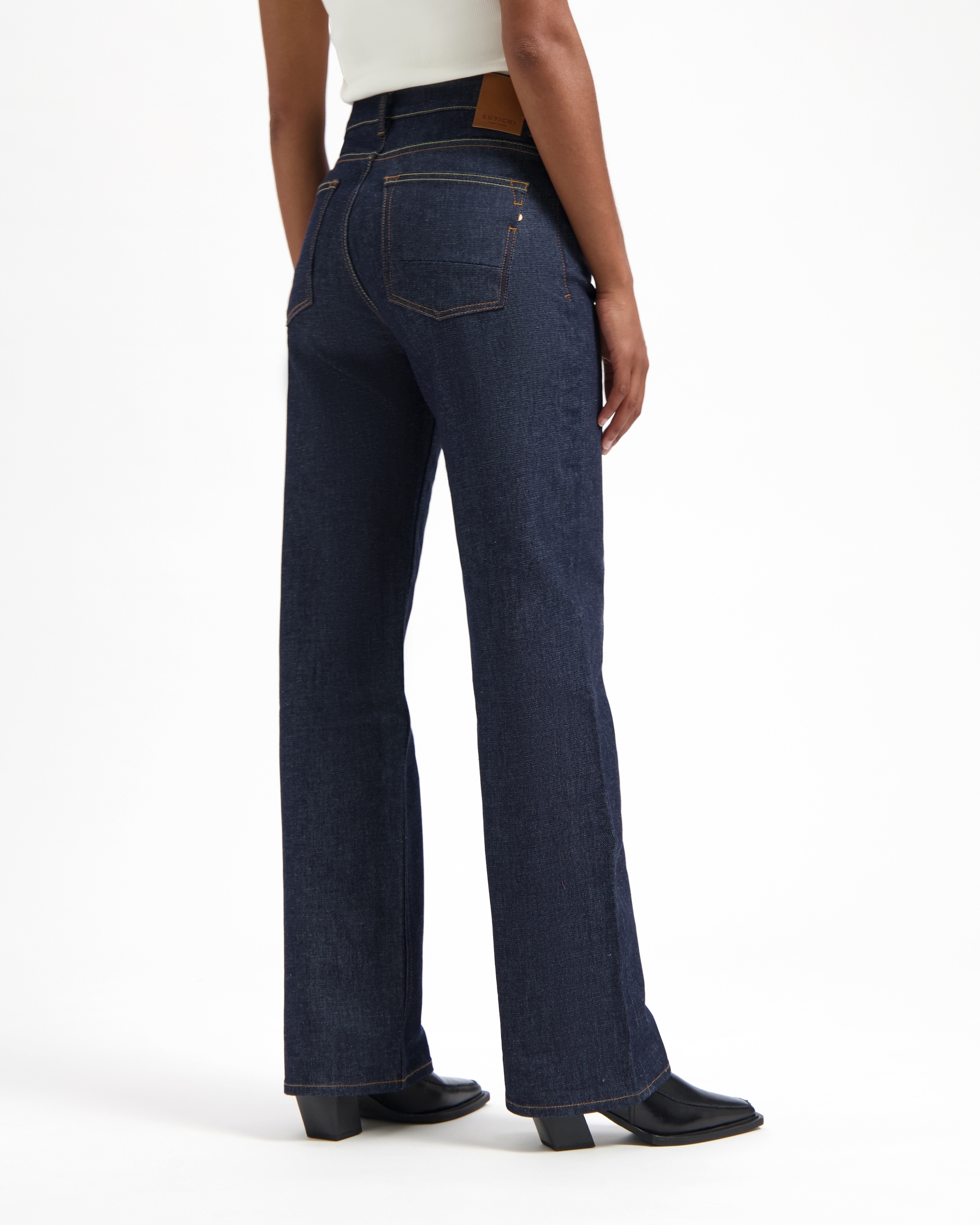 Jeans Lena loose - dry - coton regeneratif - Kuyichi 05