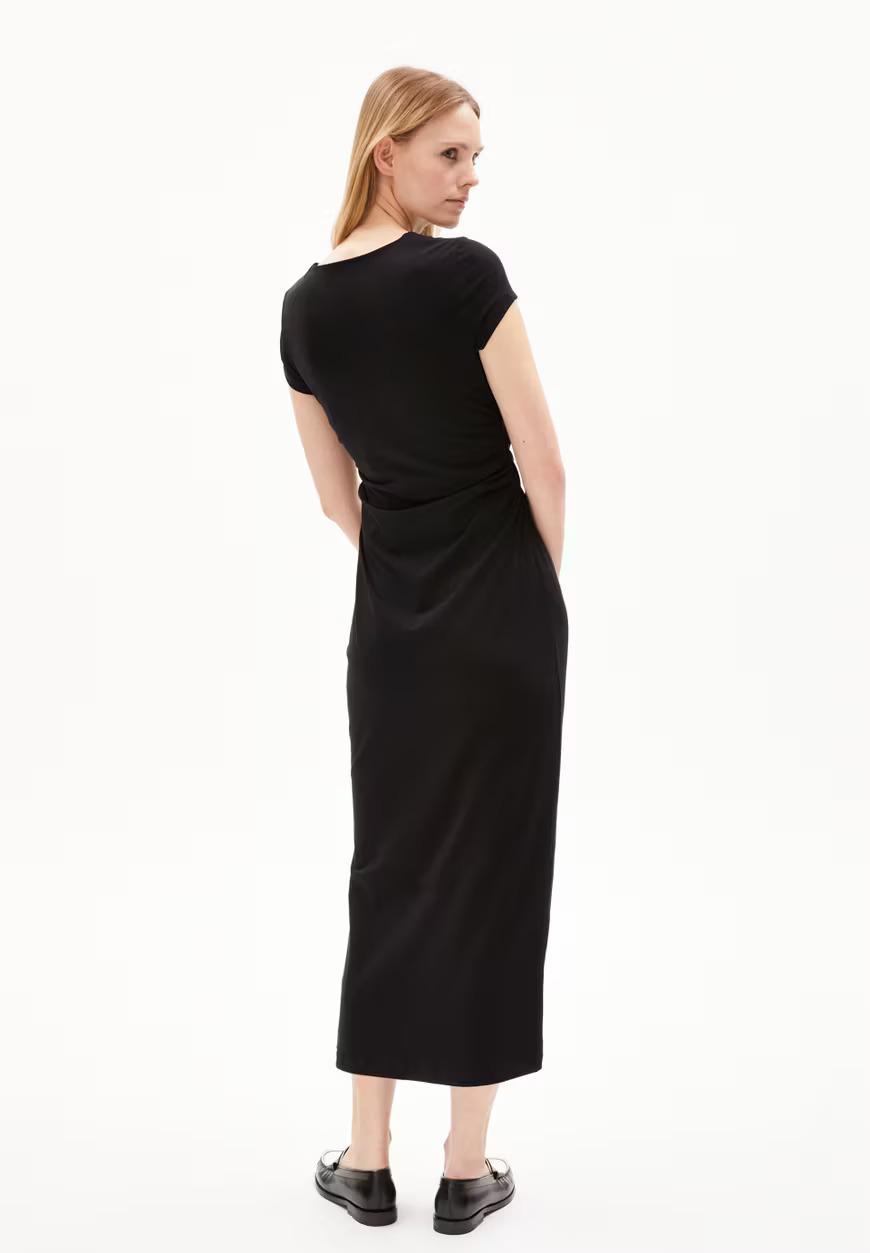 Robe Adaaja - noir - ecovero et polyamide recyclée - Armed Angels 02