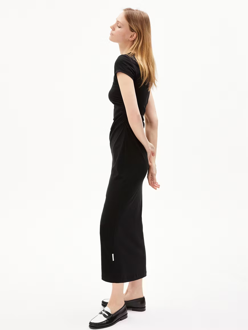 Robe Adaaja - noir - ecovero et polyamide recyclée - Armed Angels 05