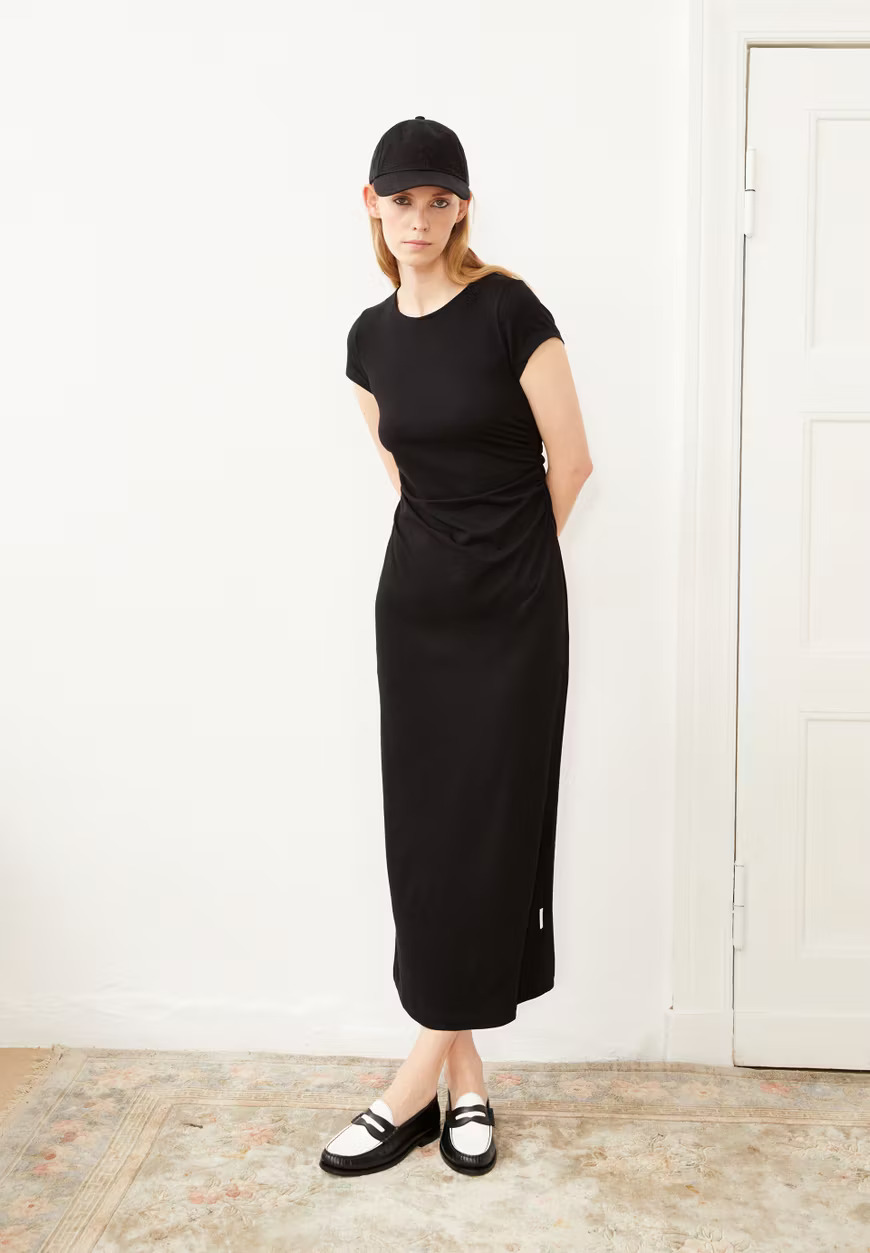 Robe Adaaja - noir - ecovero et polyamide recyclée - Armed Angels 04