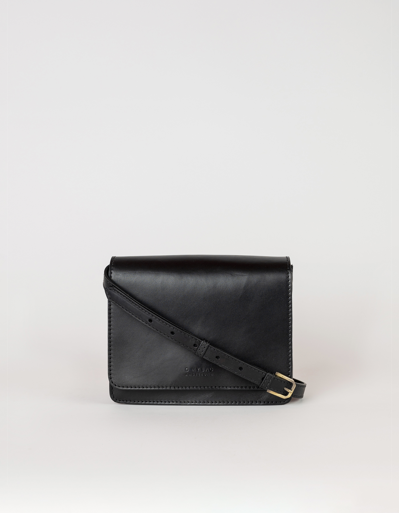 Audrey_mini_black_classic_leather strap_front