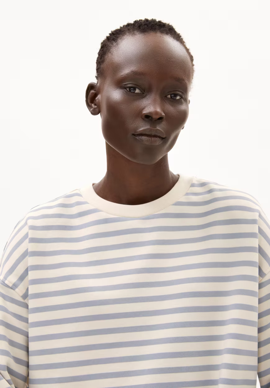 Sweat-Frankaa-maarlen-stripe-undyed-misty-morning-coton-biologique-Armed-Angels03