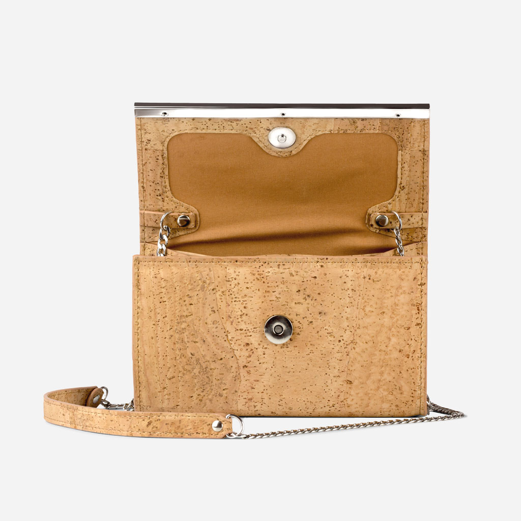 cork-clutch-light-brown-open