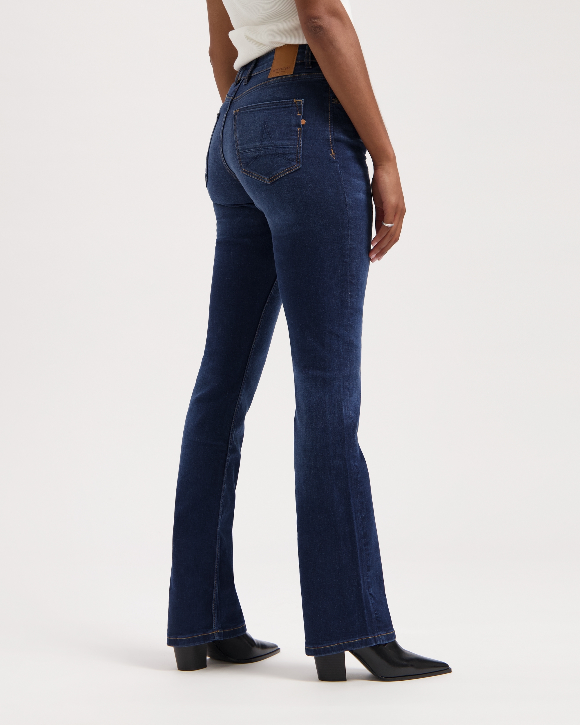 Jeans-Amy-DeepBlue-coton-biologique-tencel-Kuyichi01