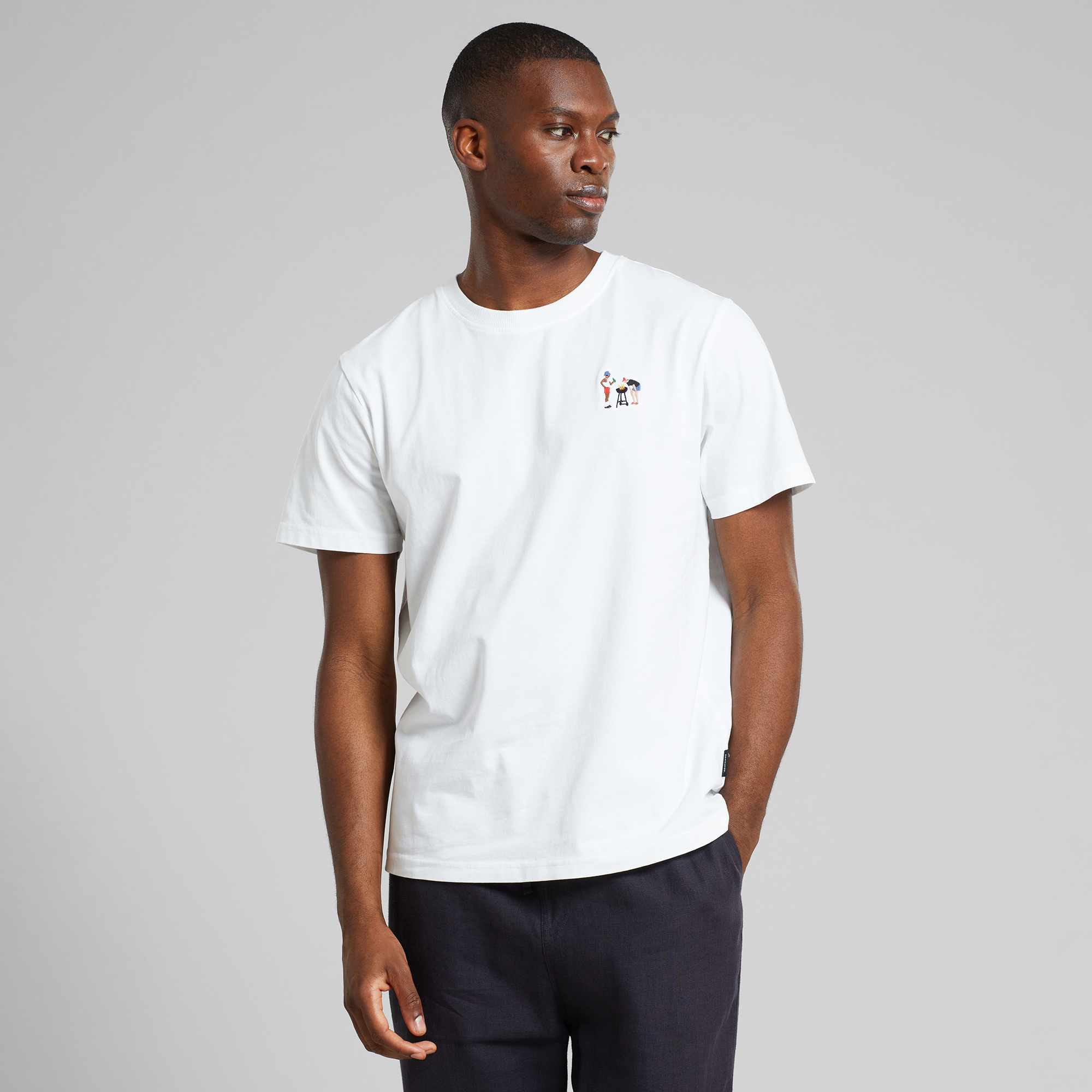 T-shirt Stockholm BBQ Emb White - Coton biologique - Dedicated 01