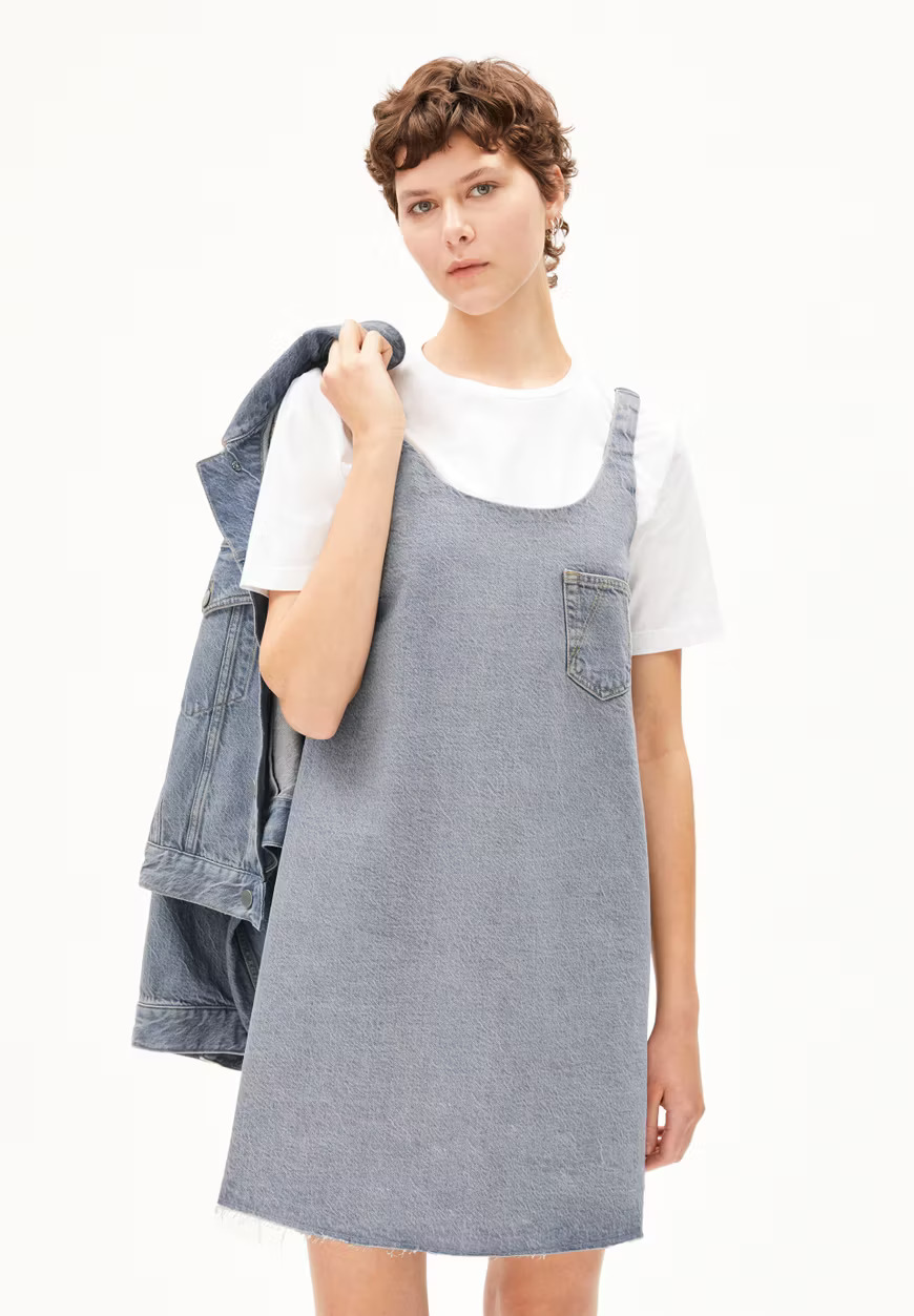 Robe-Naava-fog-coton-biologique-polyester-recycle-Armed-Angels01