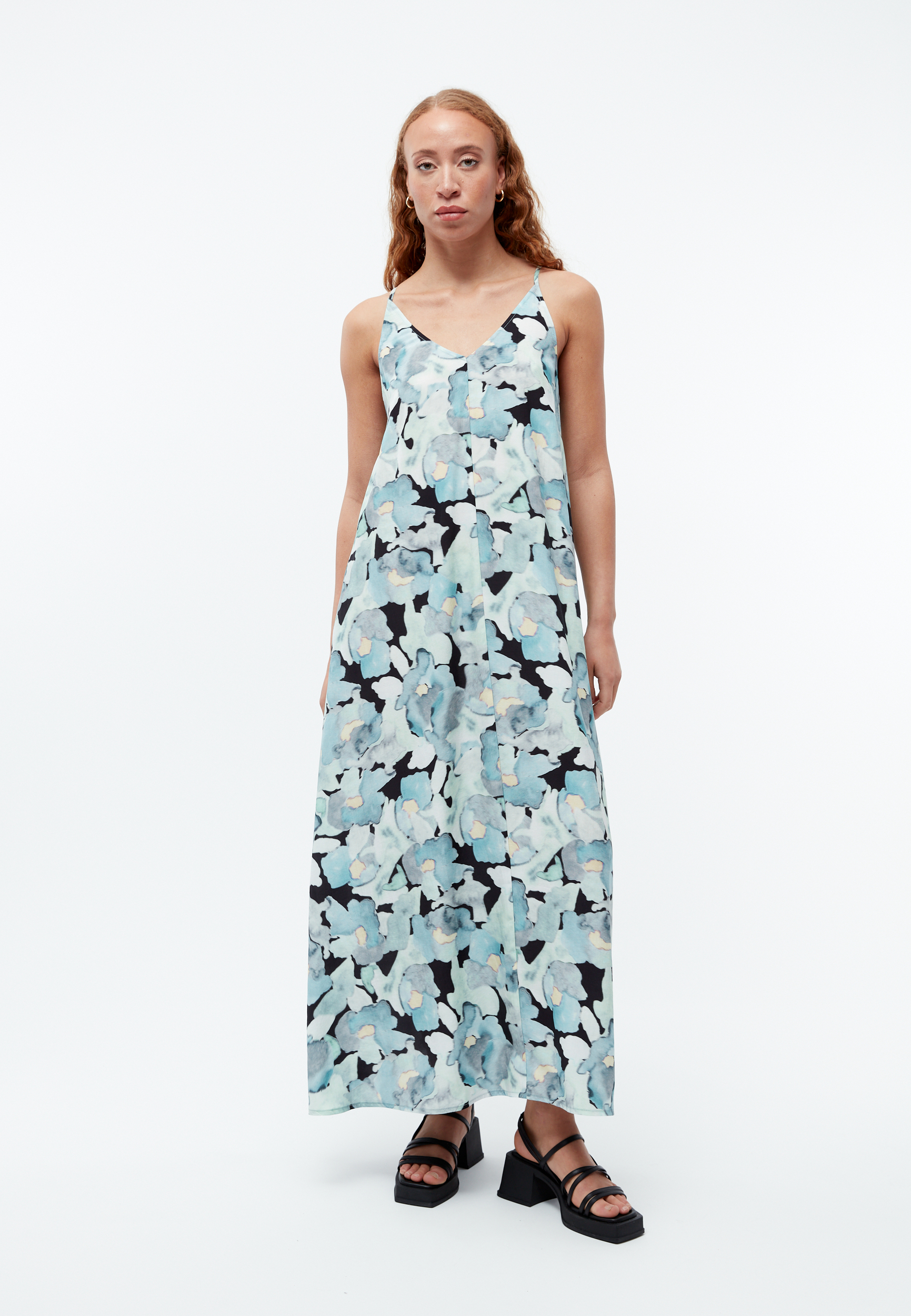 Robe-Roxie-Dreamy-Florals-Tencel-Givn01