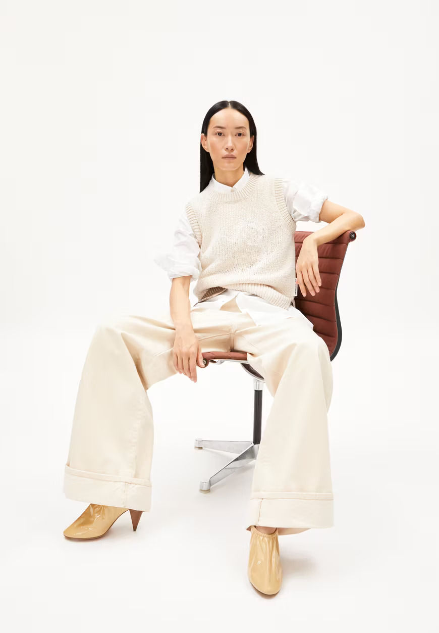 Debardeur-Taari-oatmilk-light-oatmilk-coton-biologique-polyester-recycle-Armed-Angels04