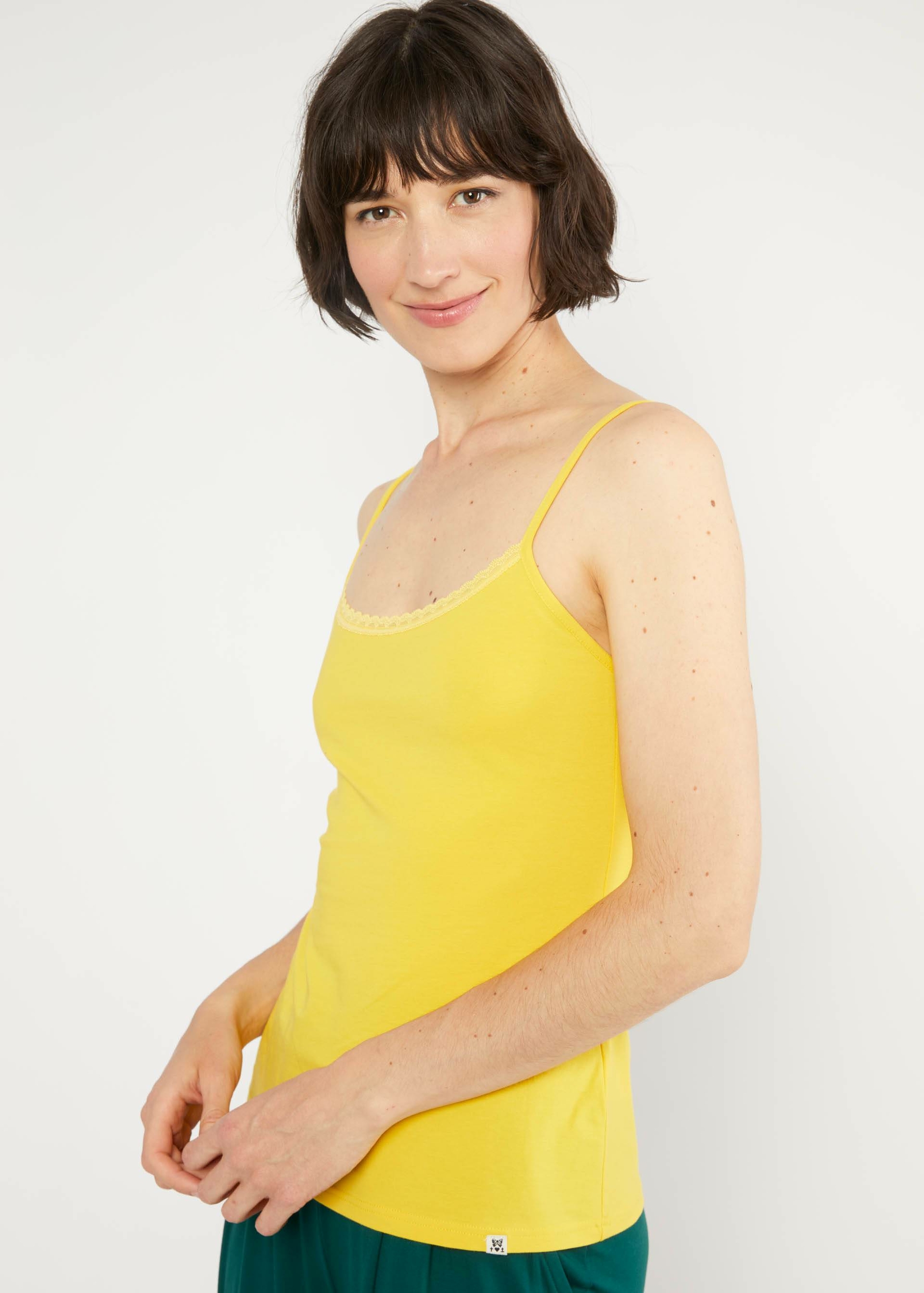 Top-pretty-spaghetti-jaune-coton-biologique-blutsgeschwister01